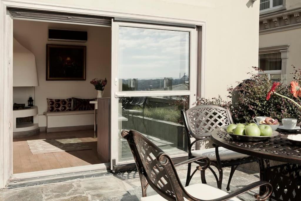 Baylo Suites
