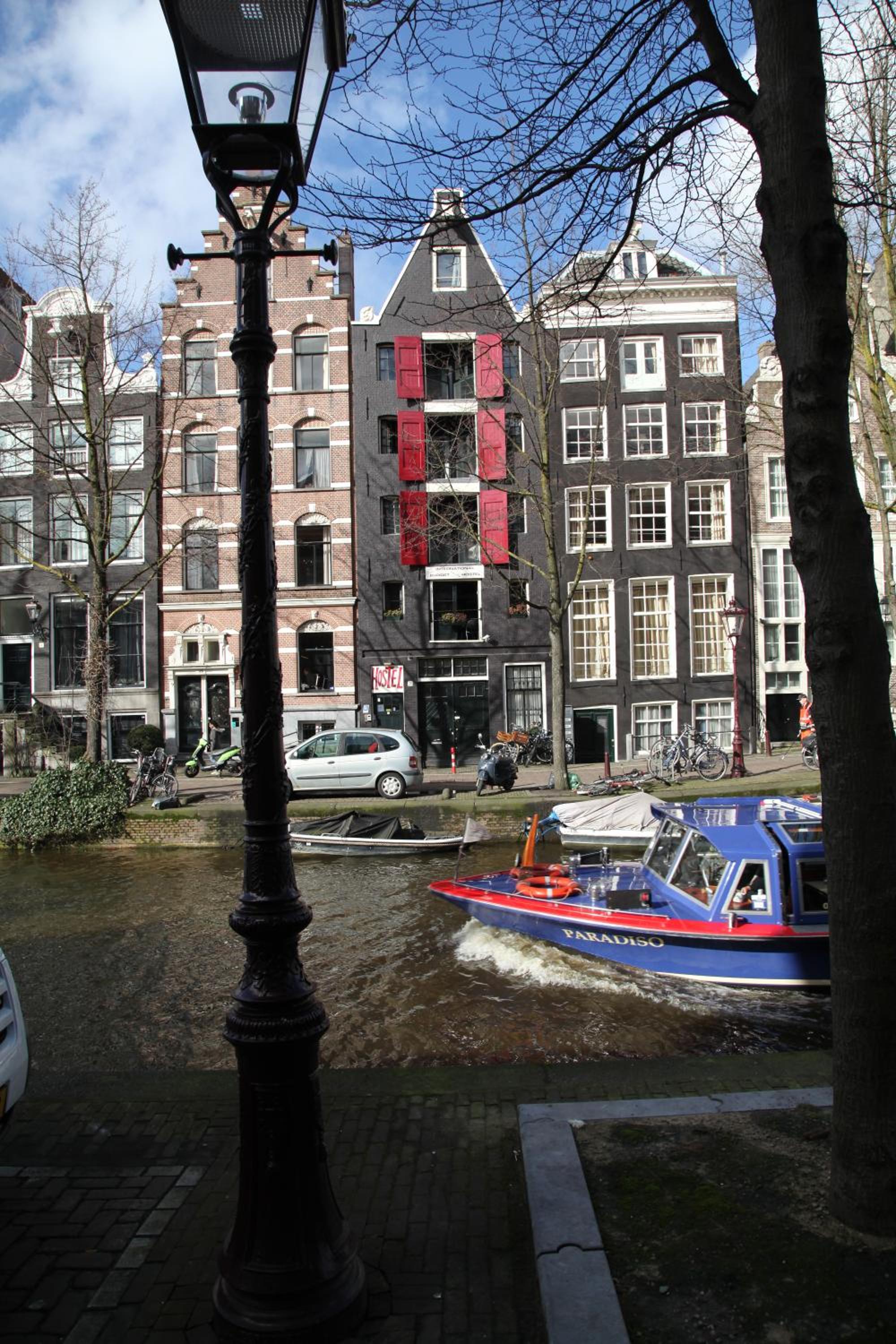 Amsterdam Downtown Hotel Canal View