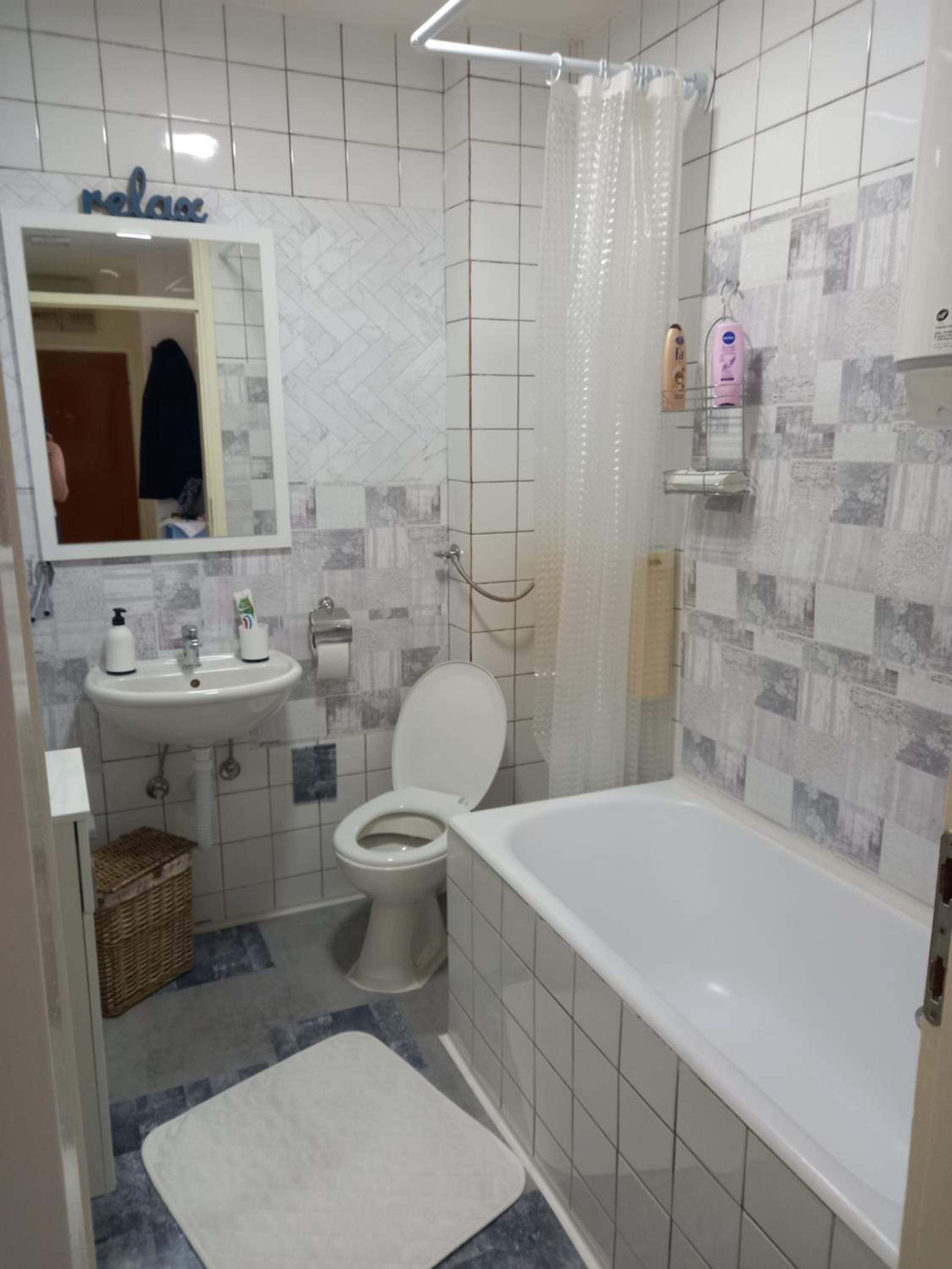Ena Apartment