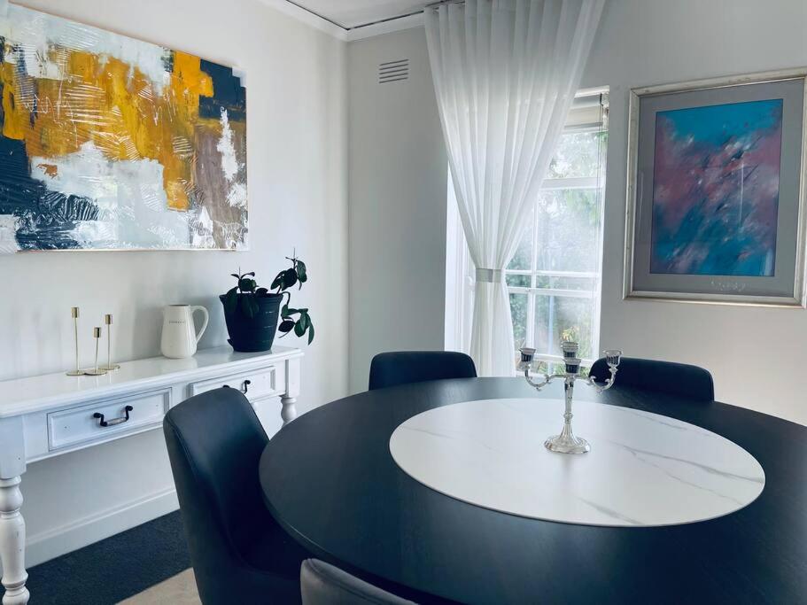 Toorak Executive Residence Corporate Luxury Living