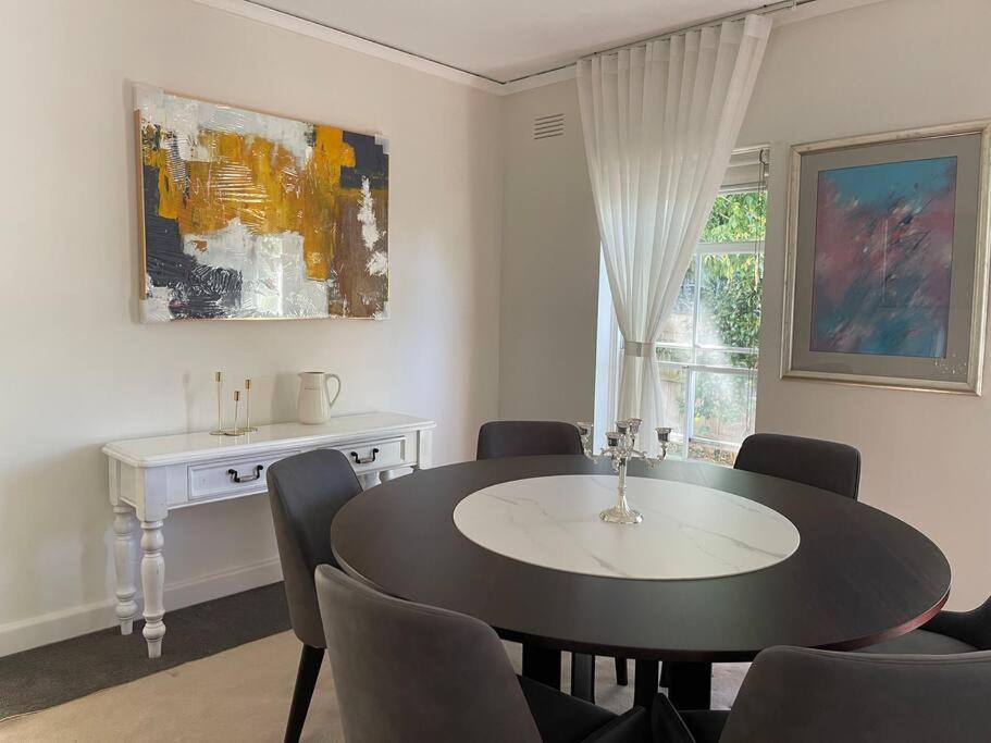 Toorak Executive Residence Corporate Luxury Living