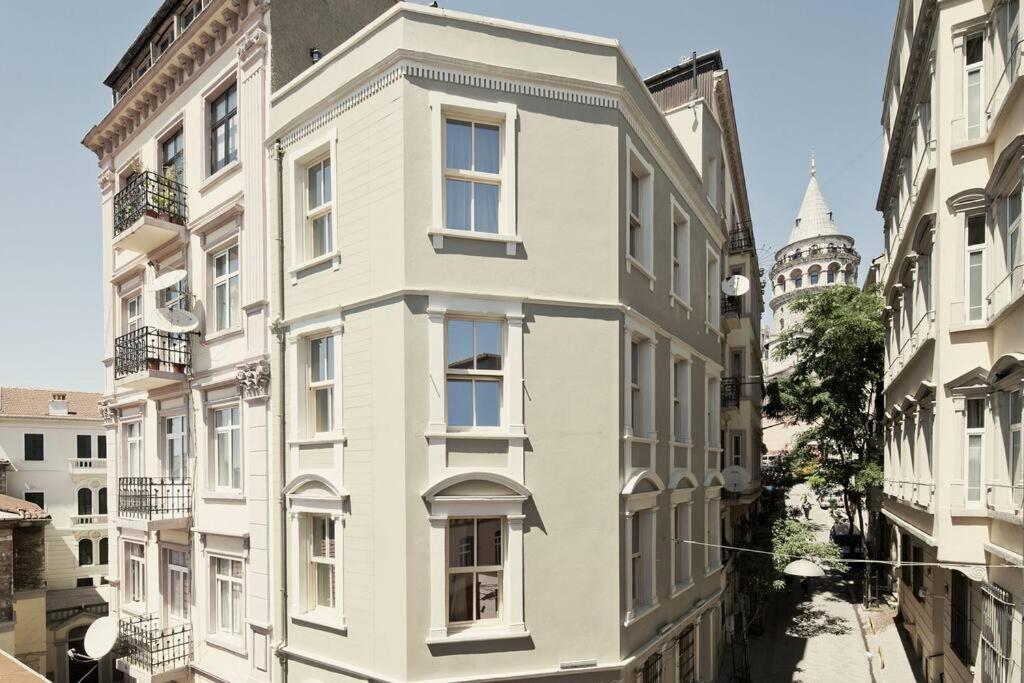 Baylo Suites