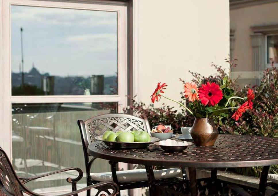 Baylo Suites