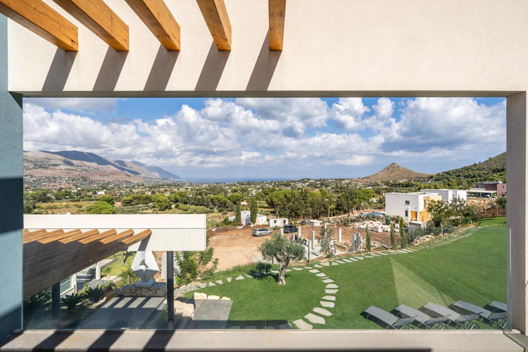 Photo 47