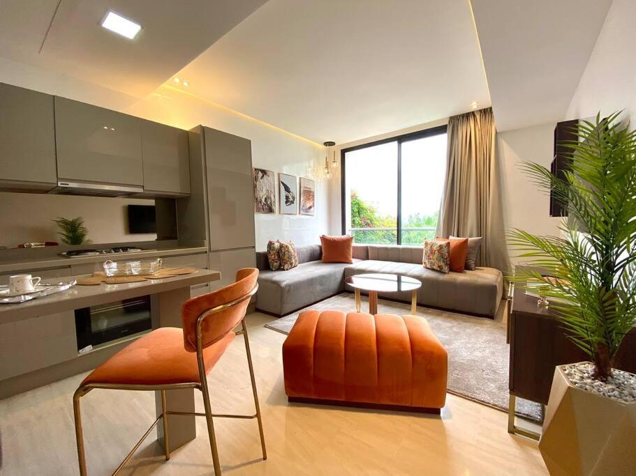 La Corniche- Fab Design Ocean - By AppartAli view 2