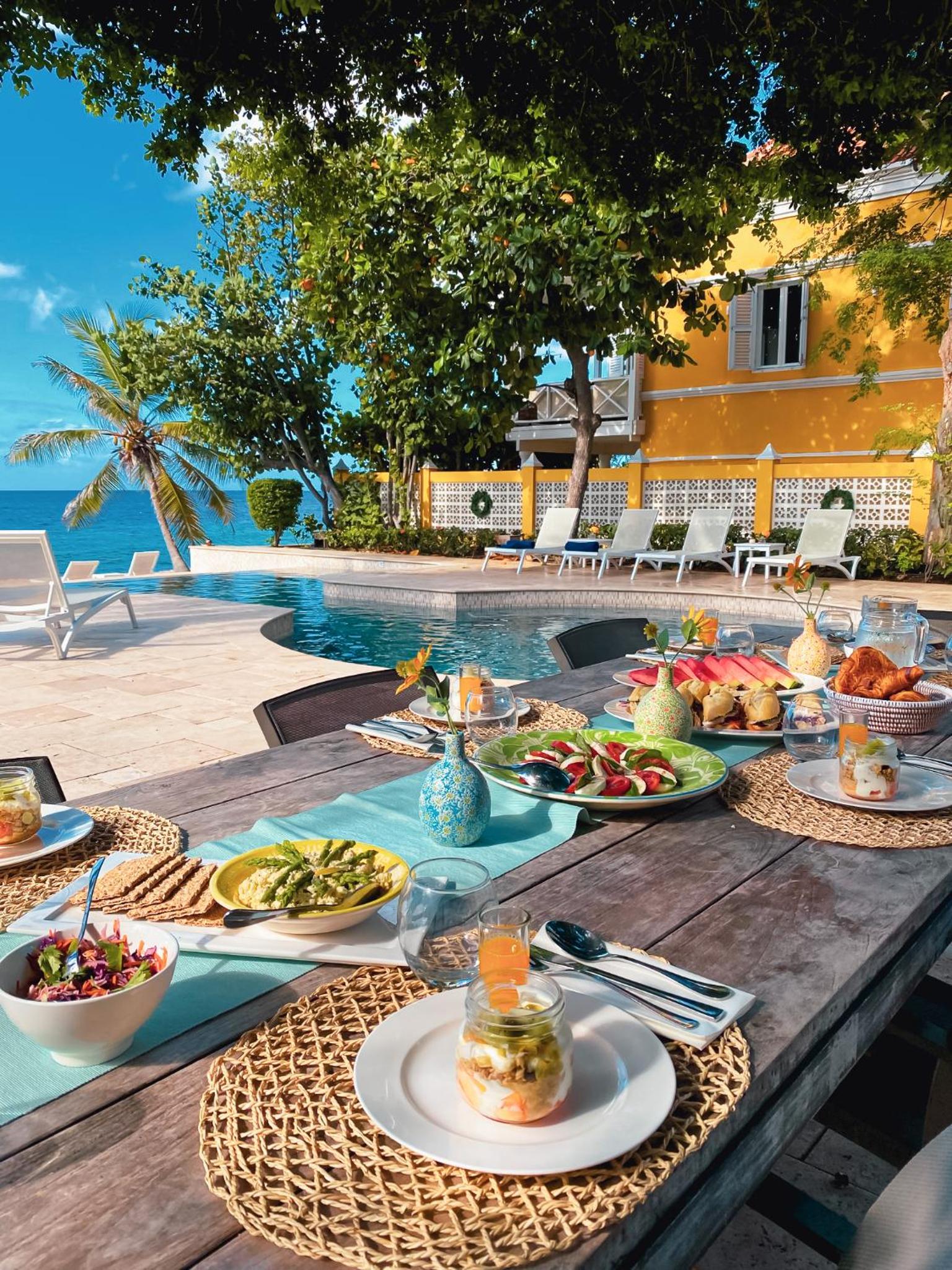 Sirena Bay Estate