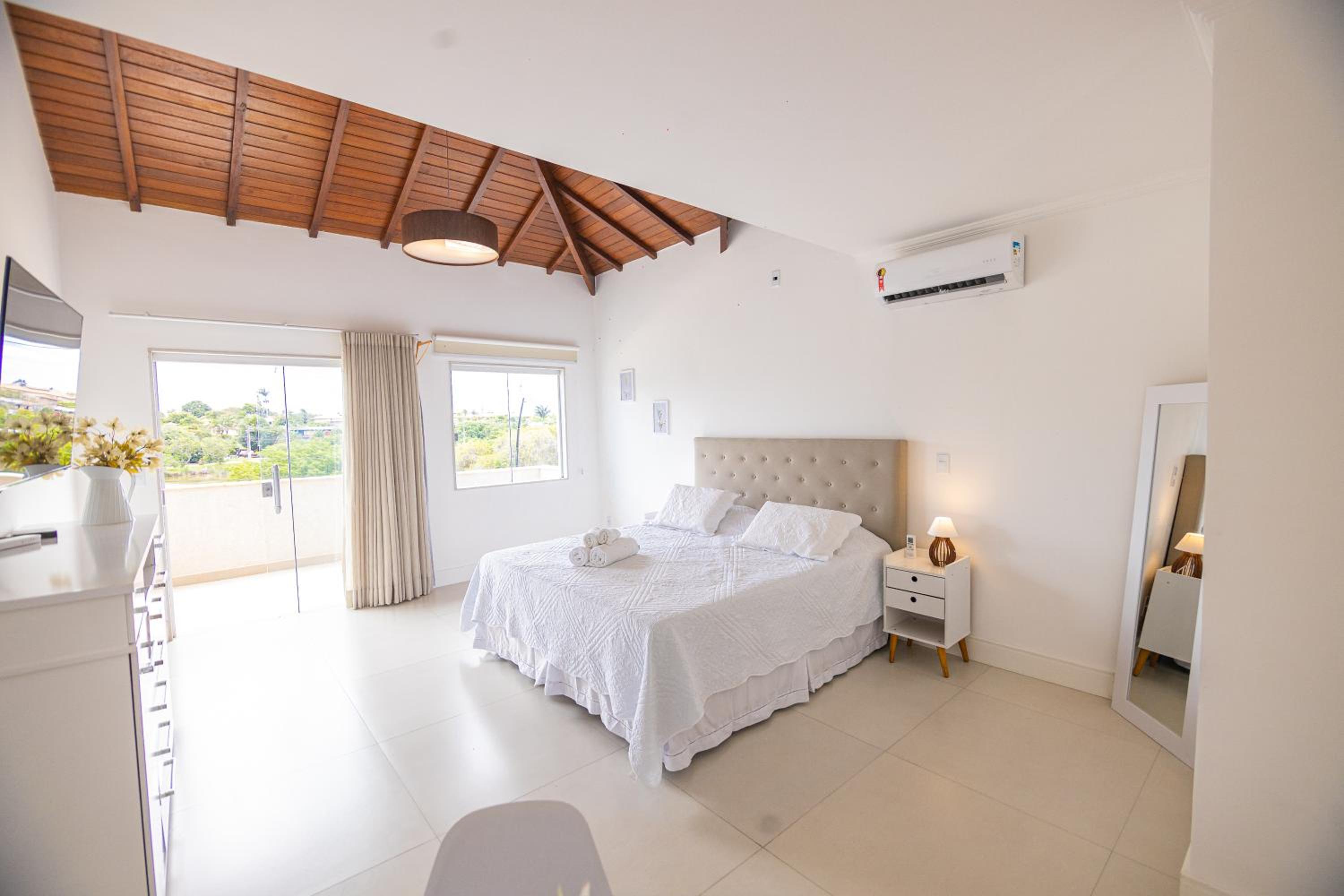 APART LAGOA BUZIOS- centro view 5