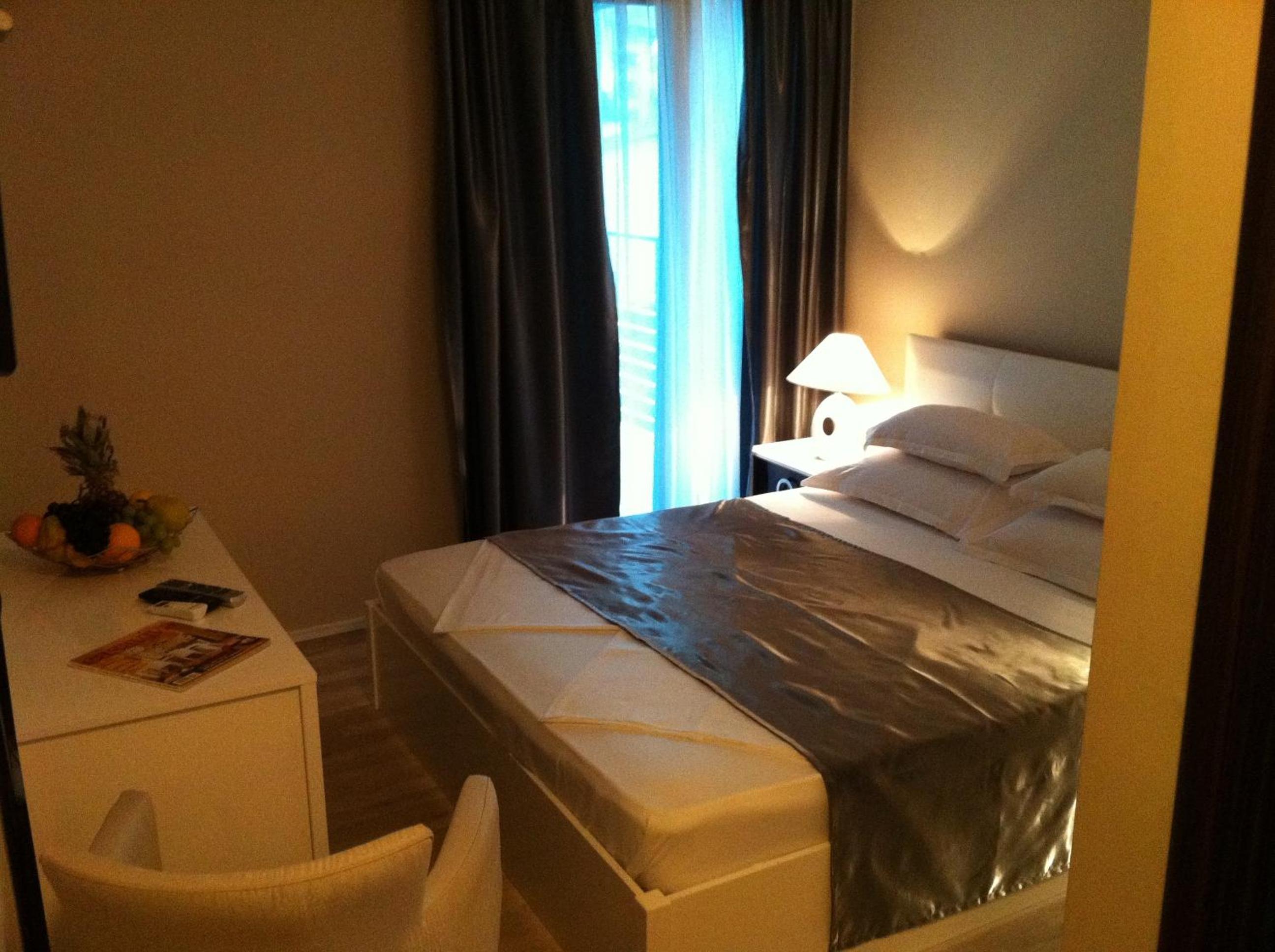 Photo 18