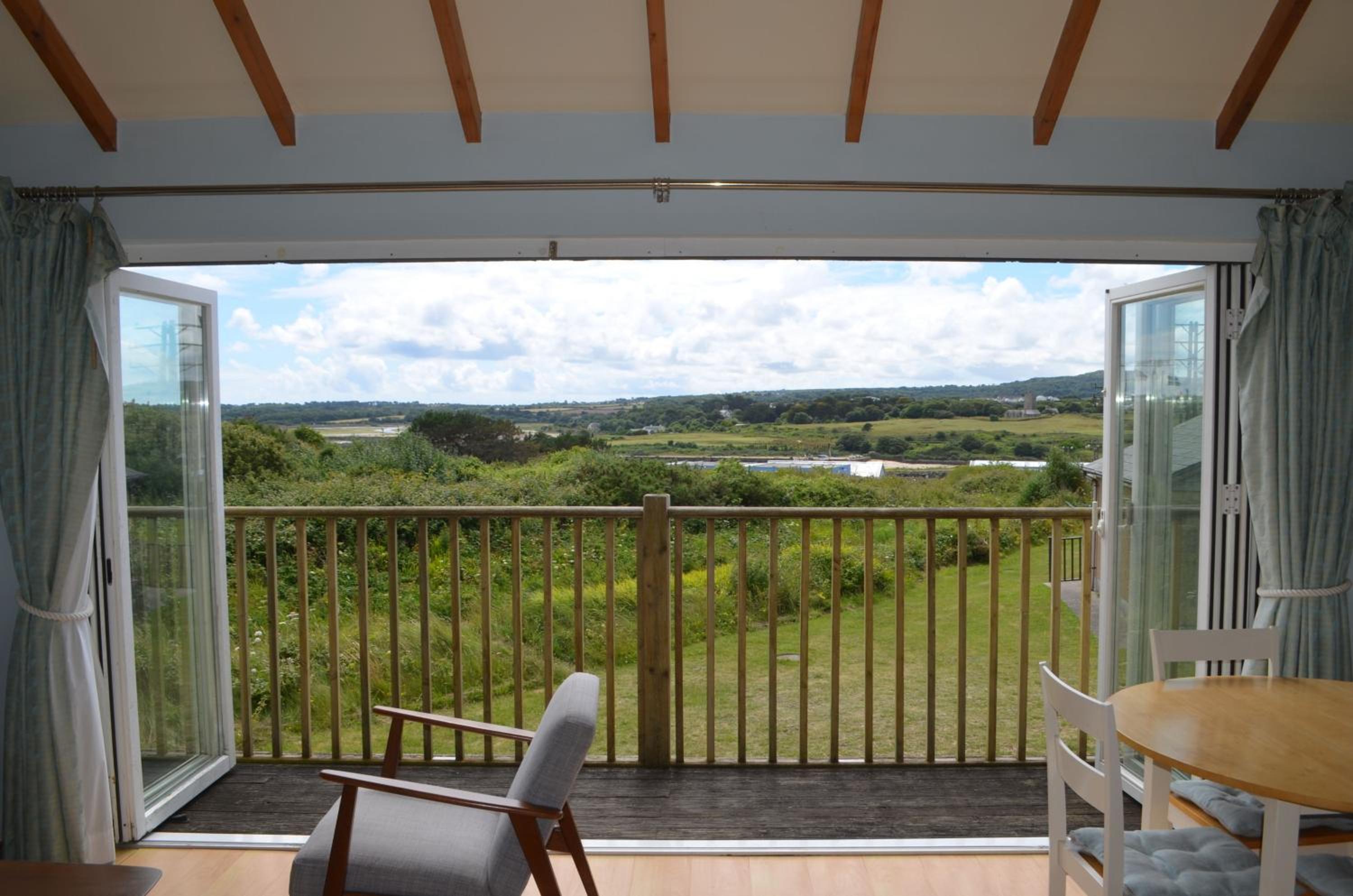 E46 Dunroven, Riviere Towans view 2