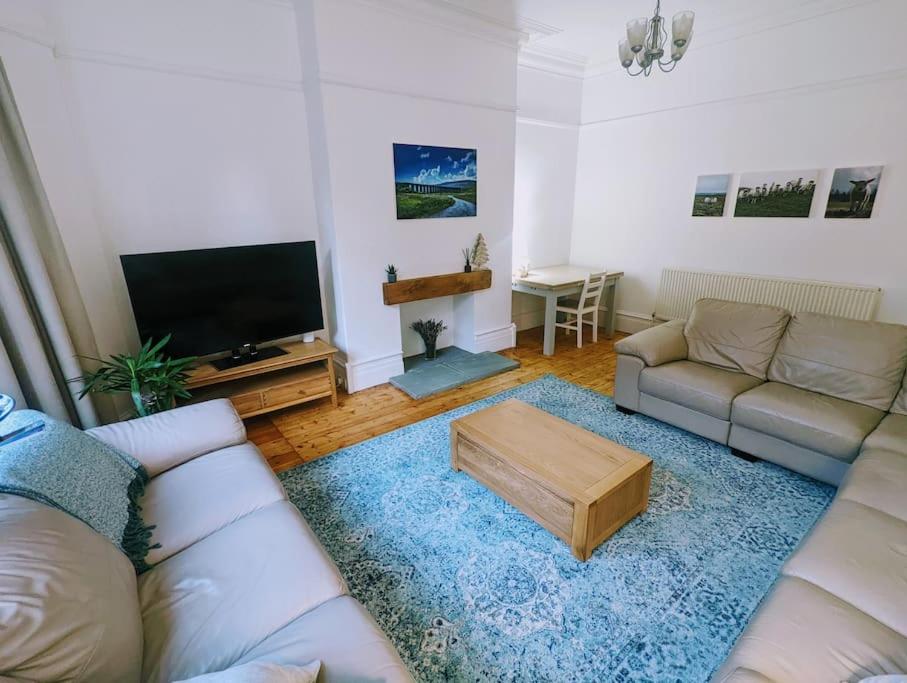 Charming Victorian Home in Saltaire view 3