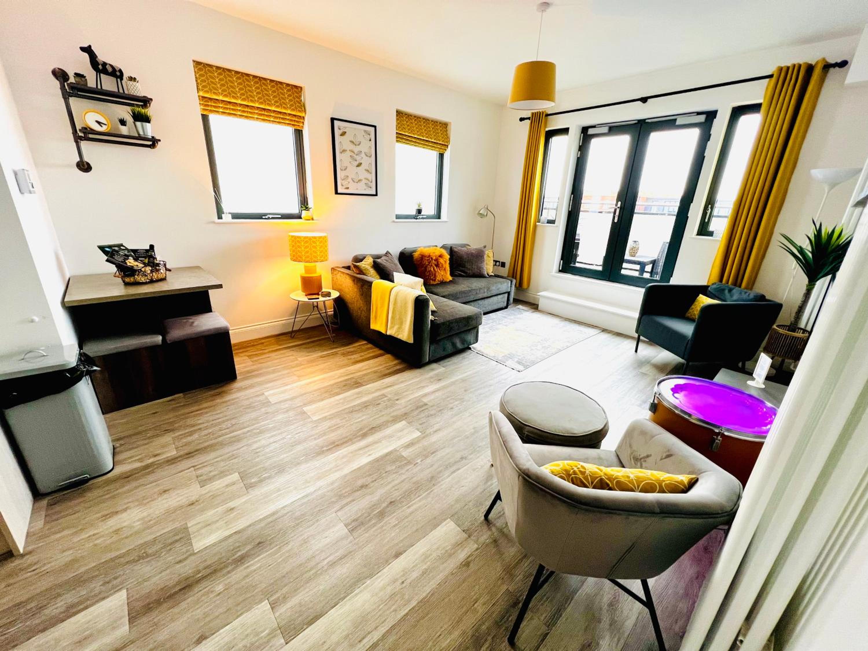 Margate Penthouse Private Balconies Sea Glimpses Gated Parking Air-Con The Penthouse Margate view 2