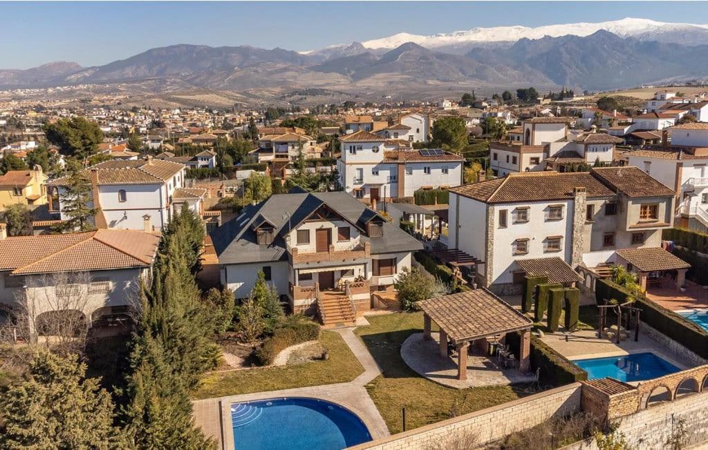 Villa nórdica, Otura