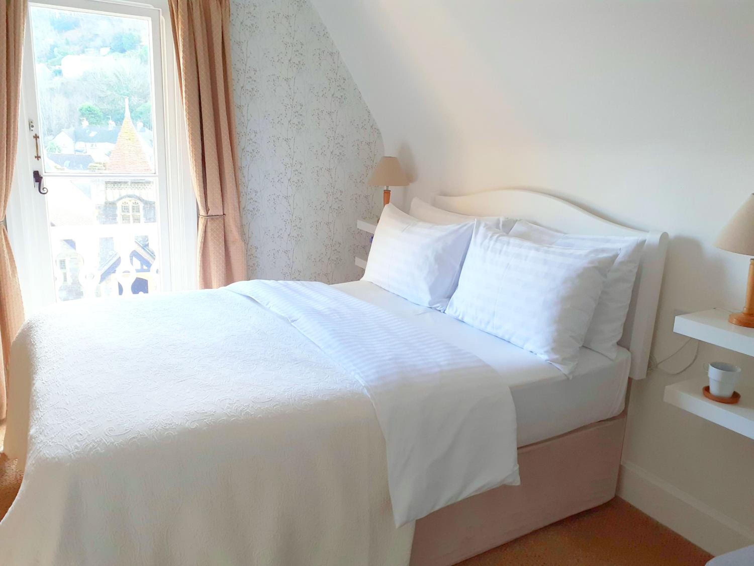 Lynton Vacations - Gable Lodge Guest House - Property Image 28