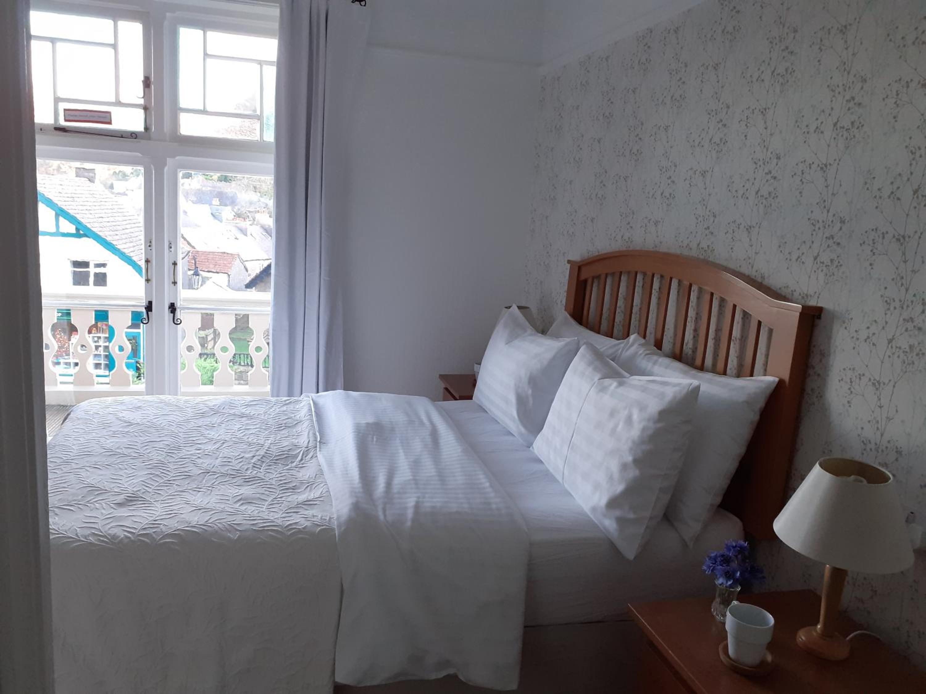 Lynton Vacations - Gable Lodge Guest House - Property Image 1