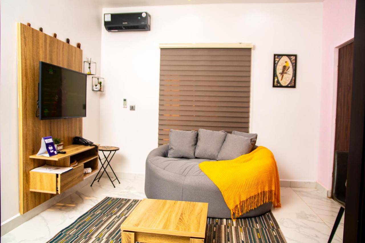 LOTUS EXECUTIVE SUITE, RHODABODE APT. view 2