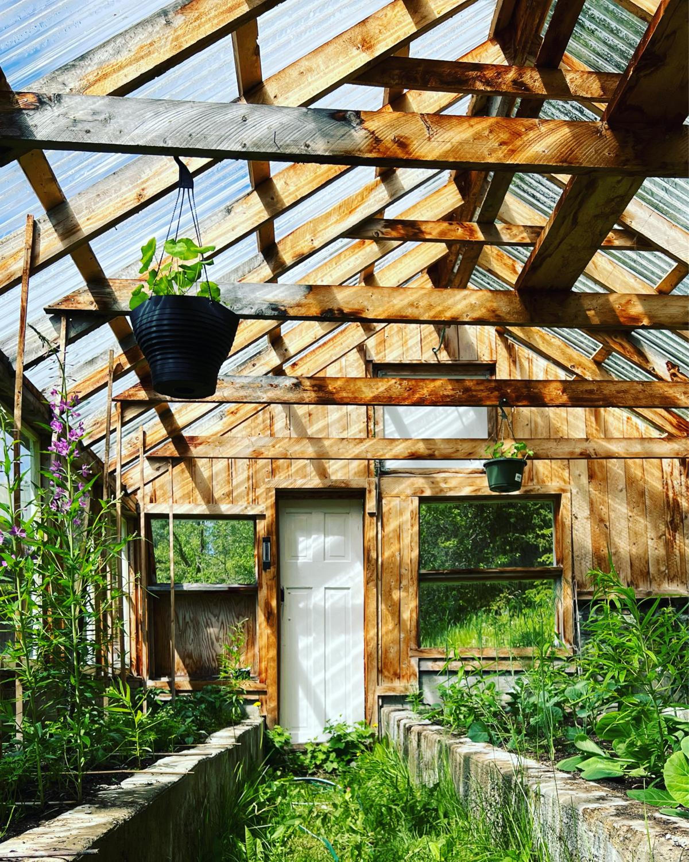 Little Atlin Lodge