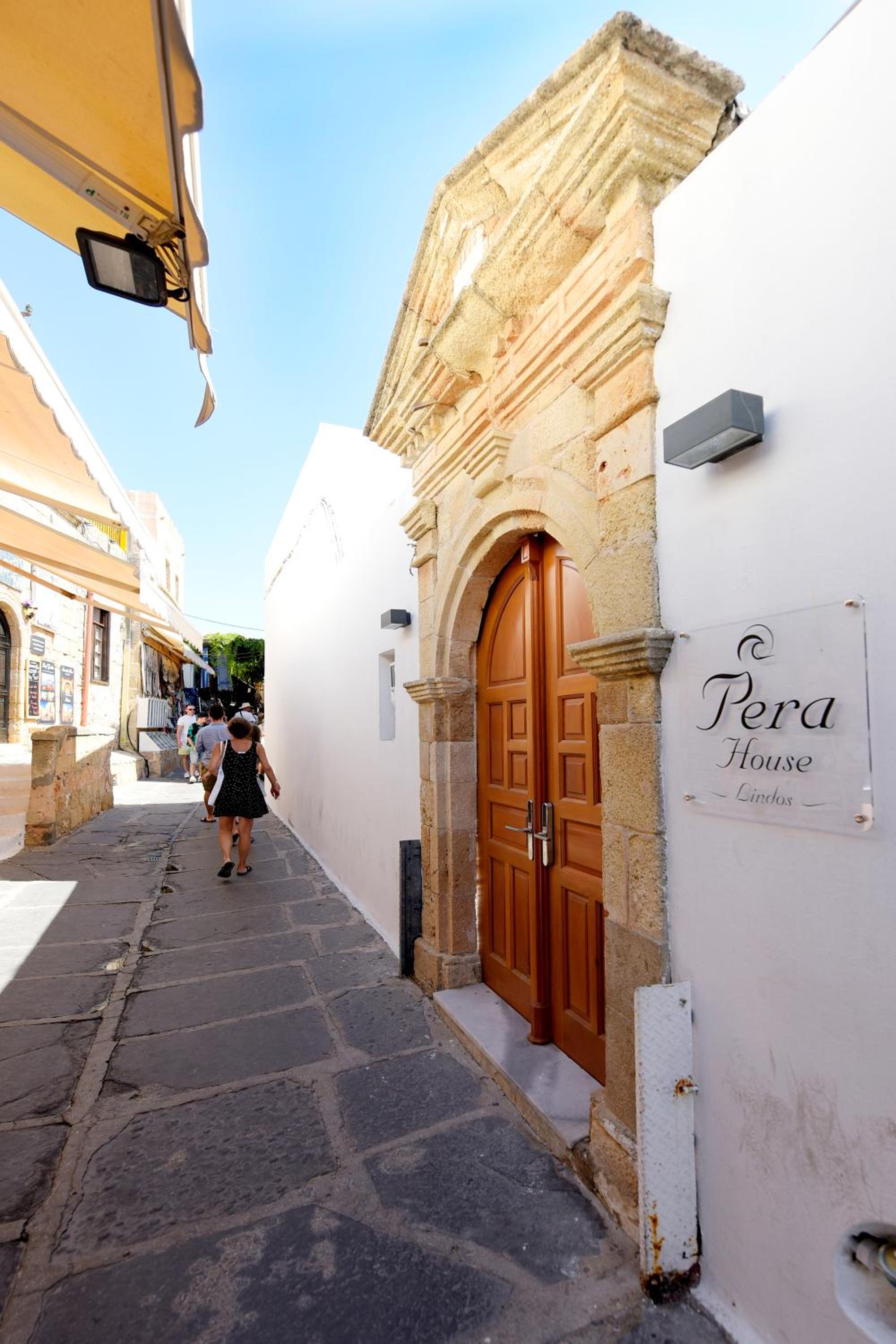 Pera houses 2-bedroom in the center of Lindos