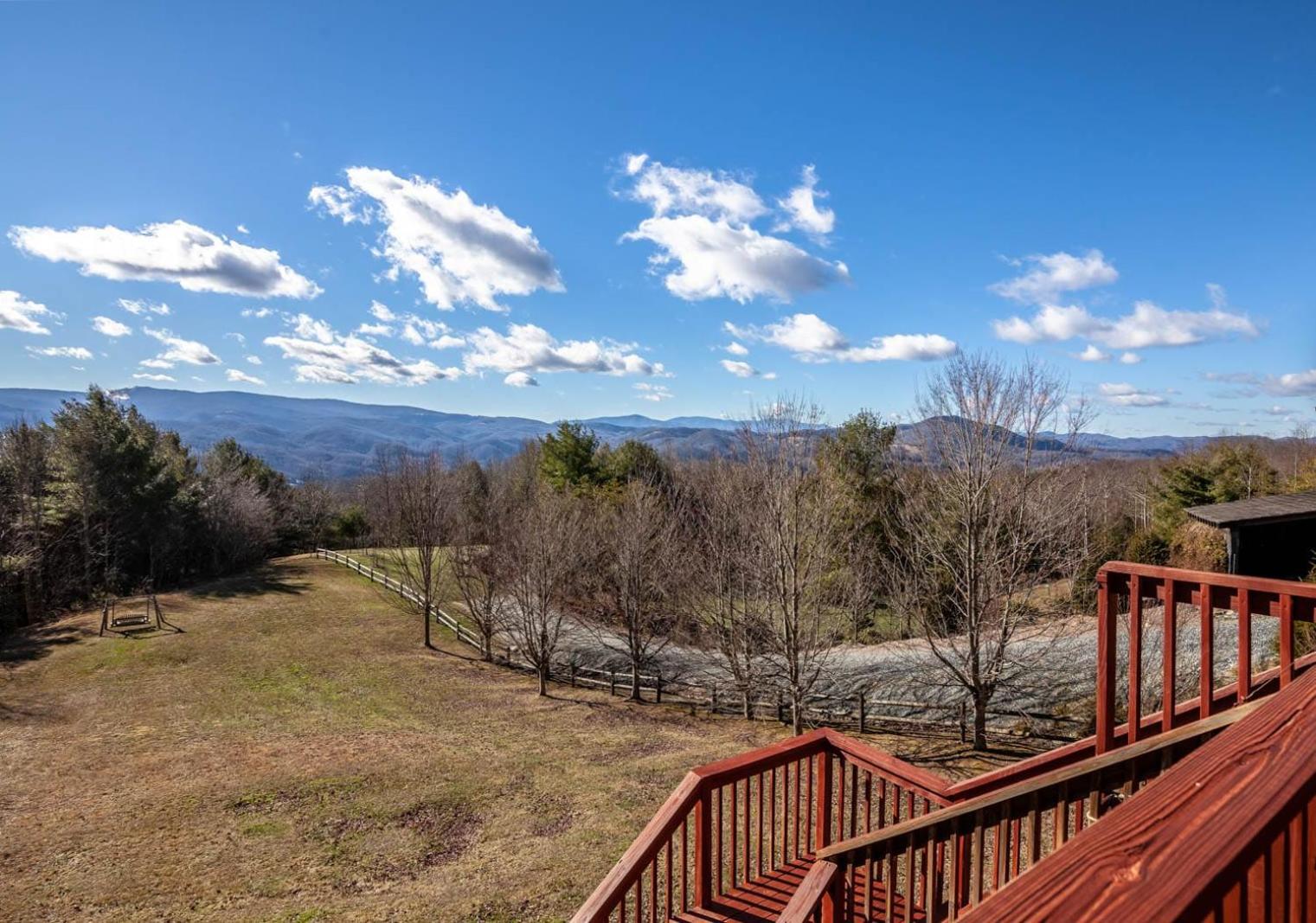 A Ridge Retreat view 3