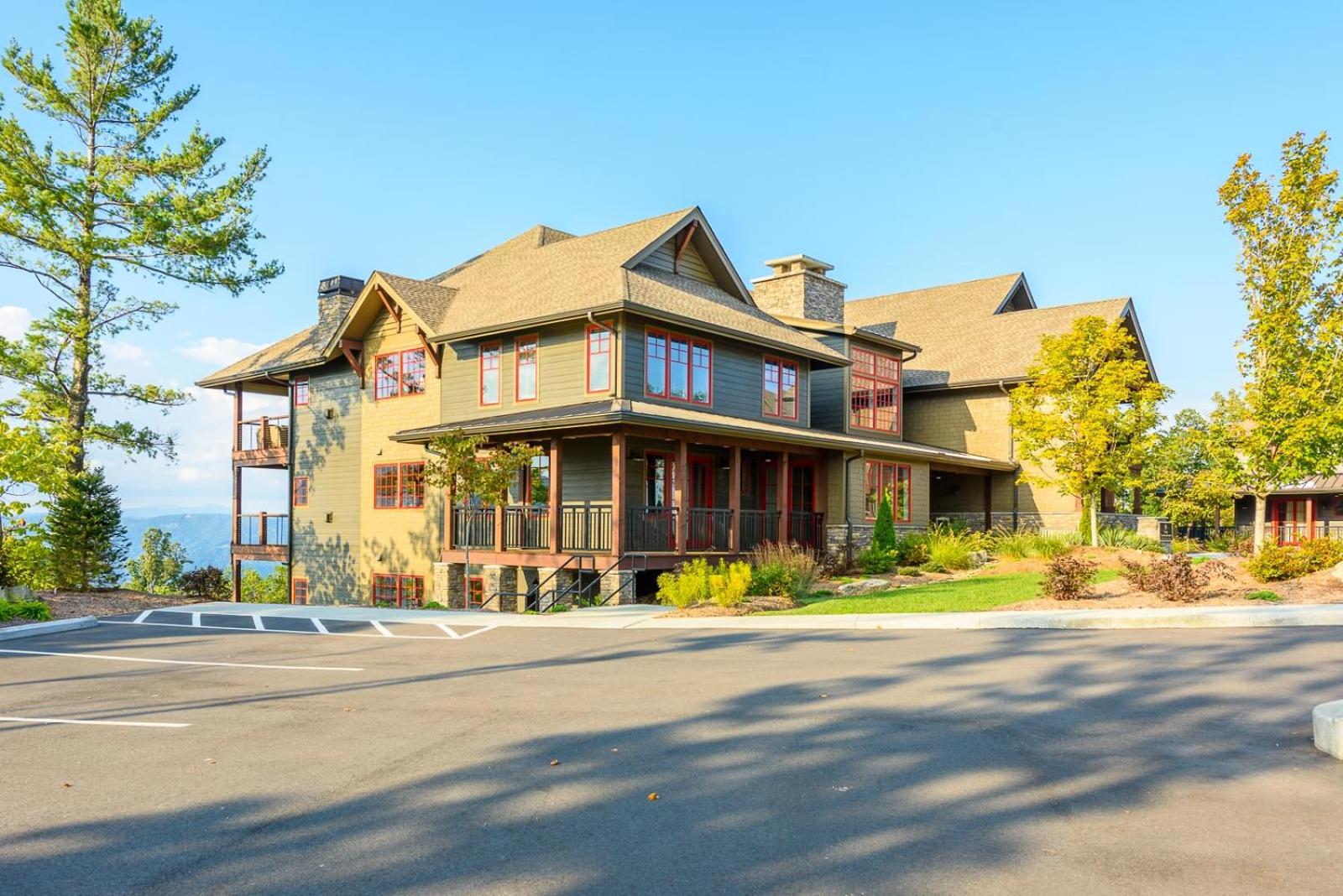 Blue Ridge Mtn Club Condo C-303