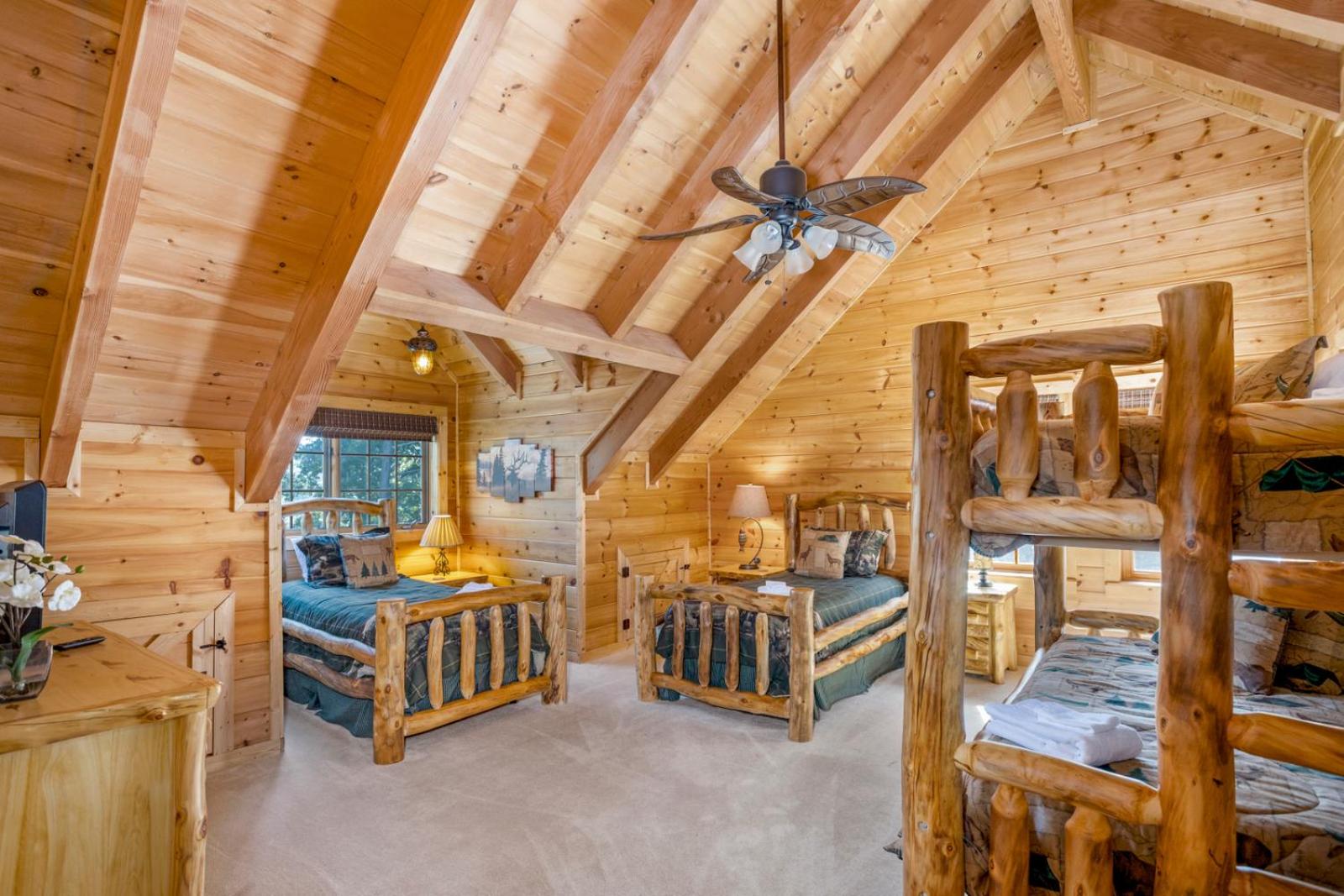 Lake Haven Lodge view 3