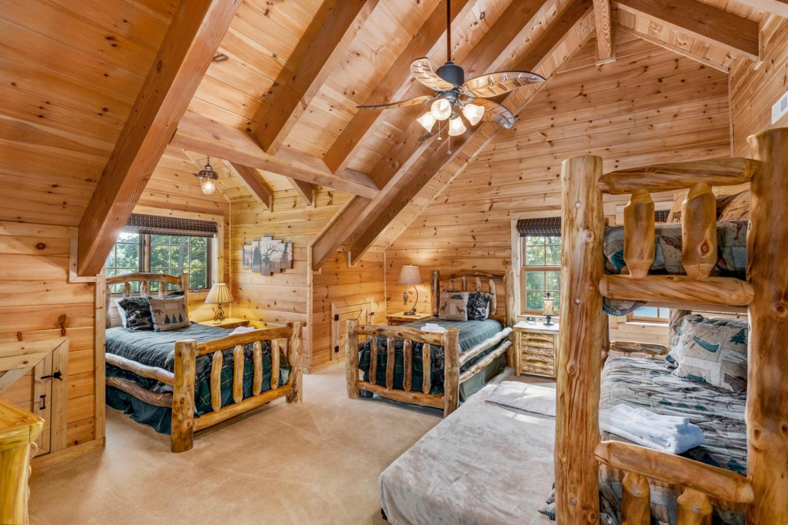 Lake Haven Lodge view 4