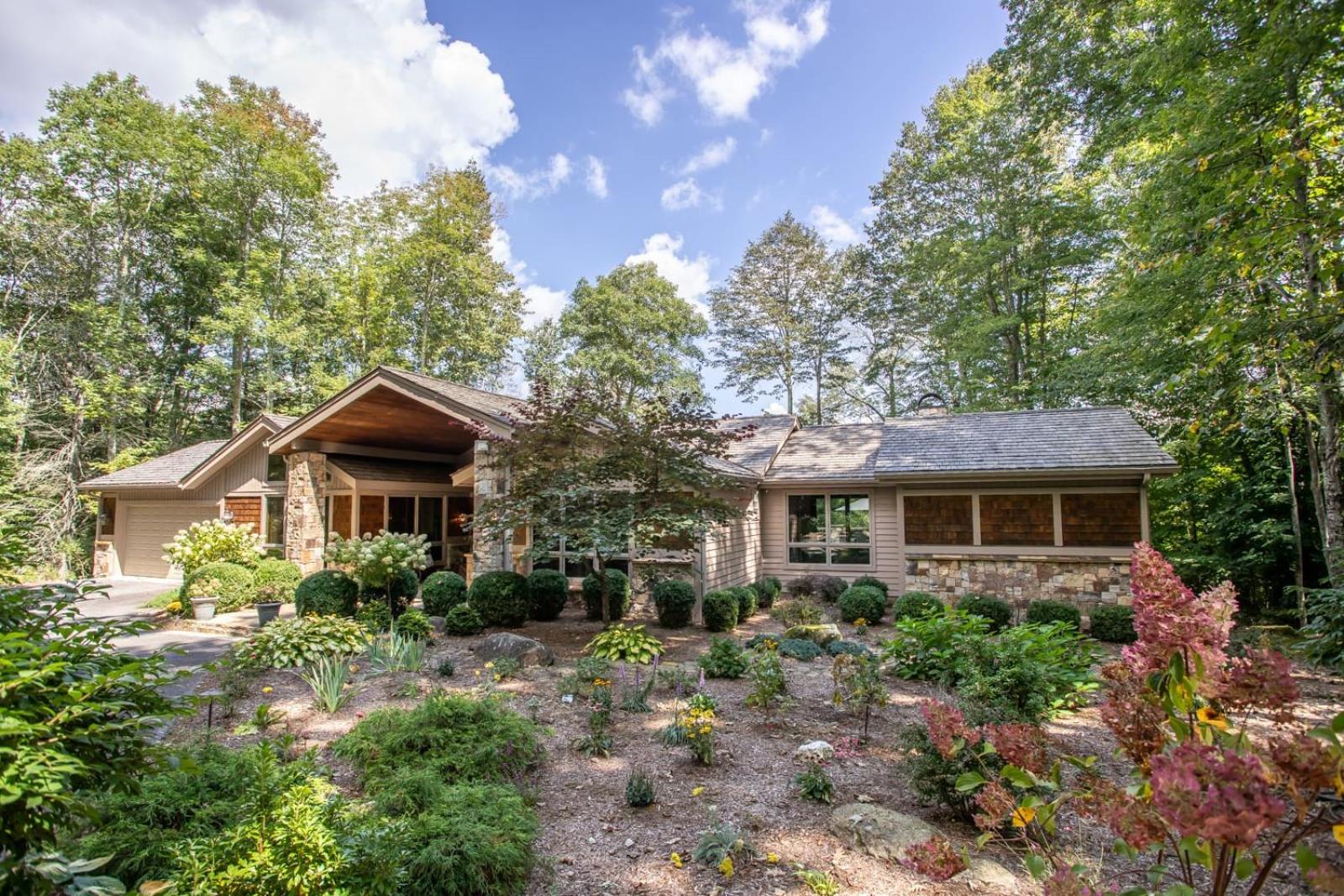 Misty Mountain Manor