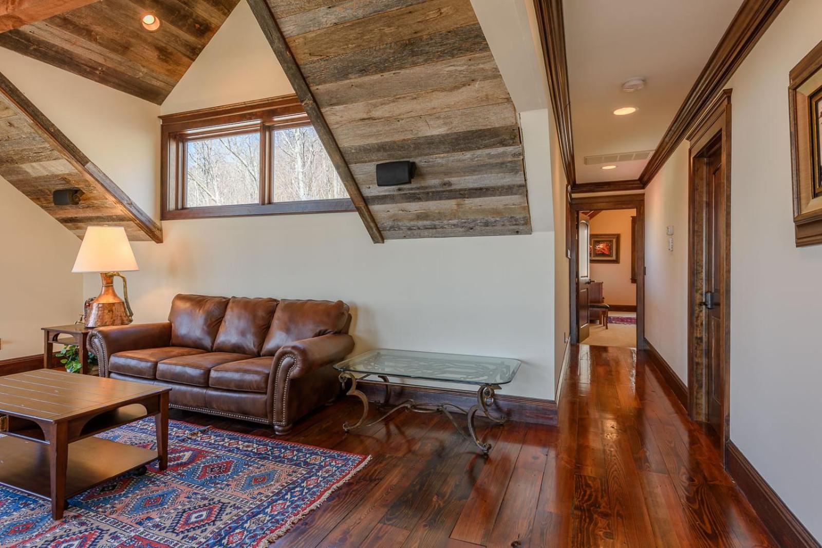 Mountain Heart Lodge