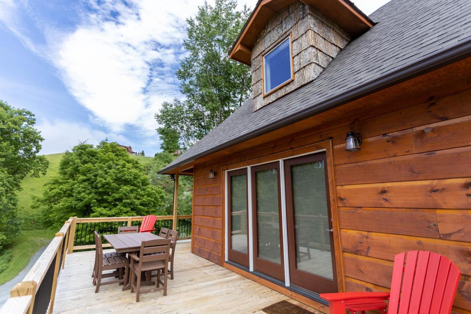 Stone Creek Cabin view 4