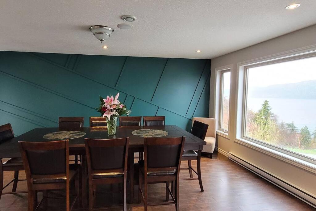 Coastal Lookout Suites