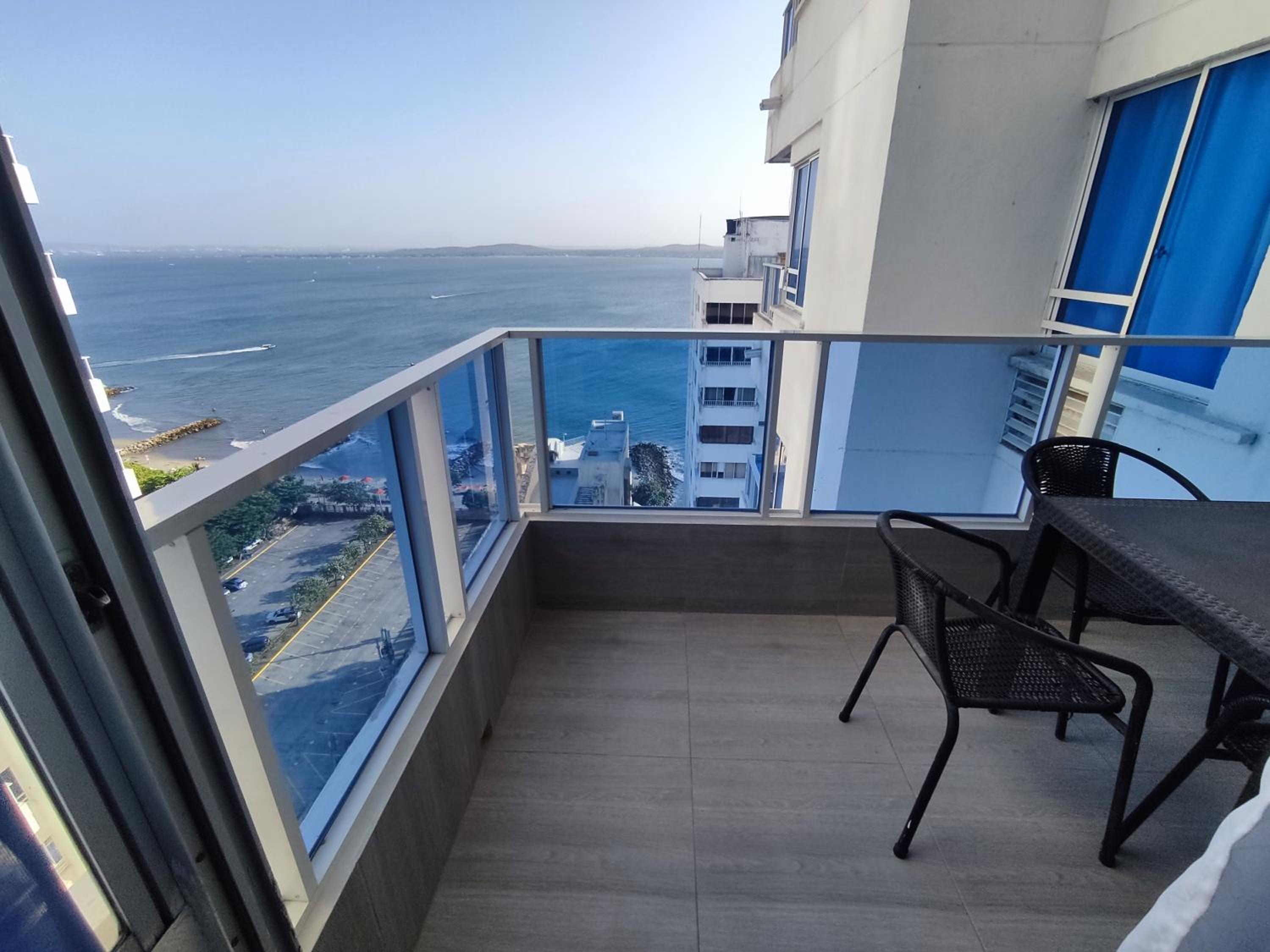 Apto Balcon Vista Frontal Mar Piso 17