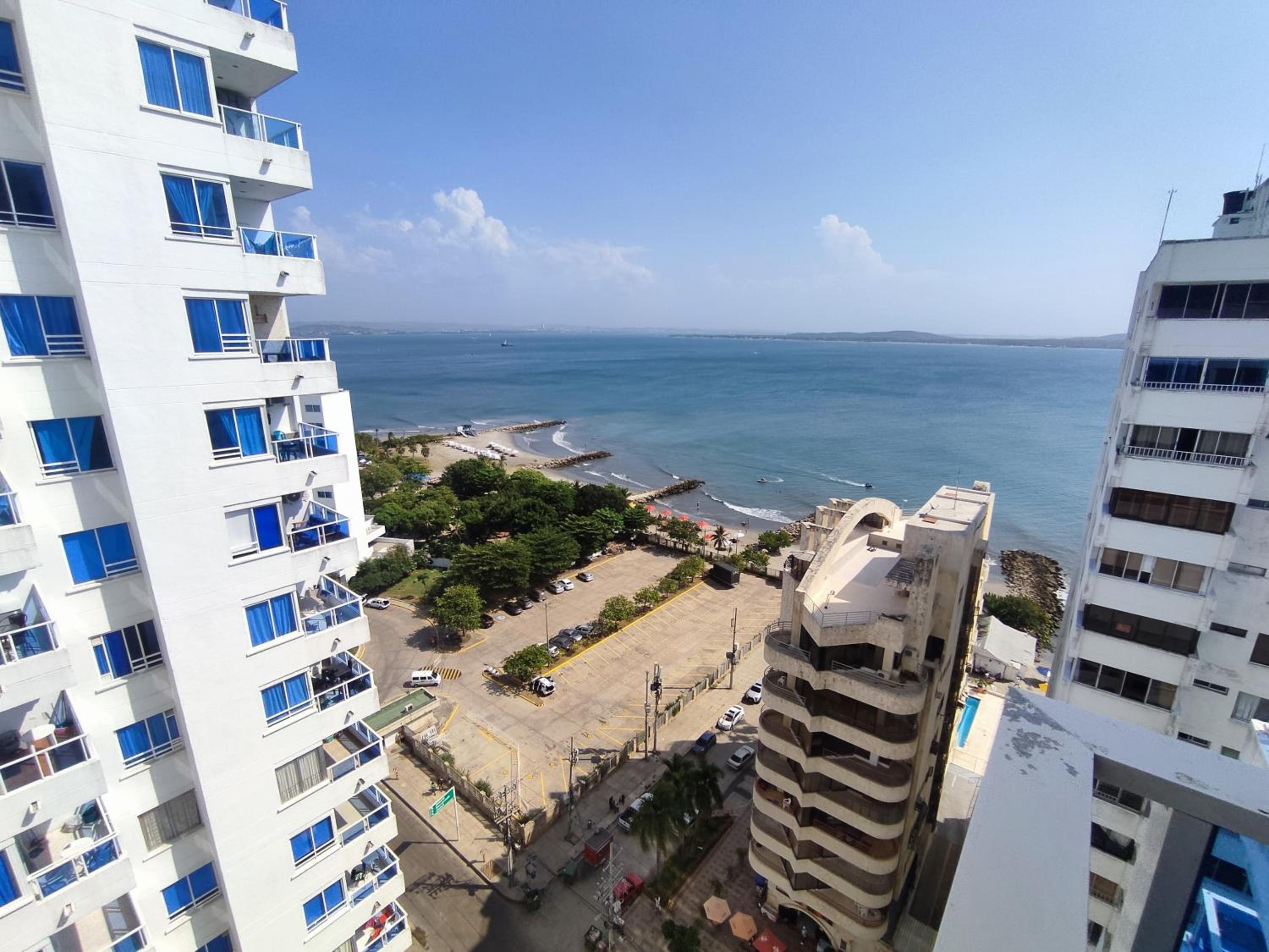 Apto Vista Lateral Mar Piso 15