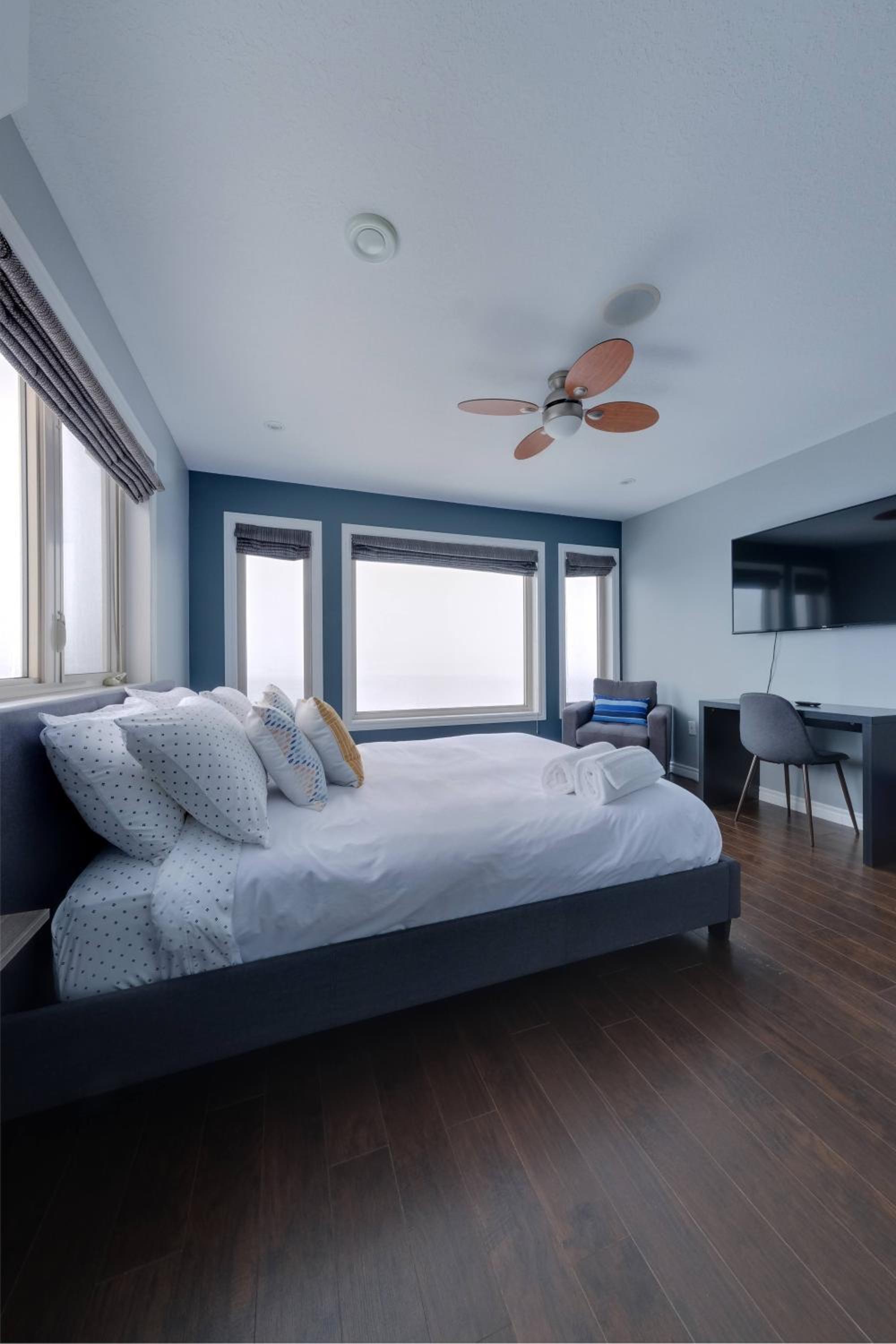 Coastal Lookout Suites