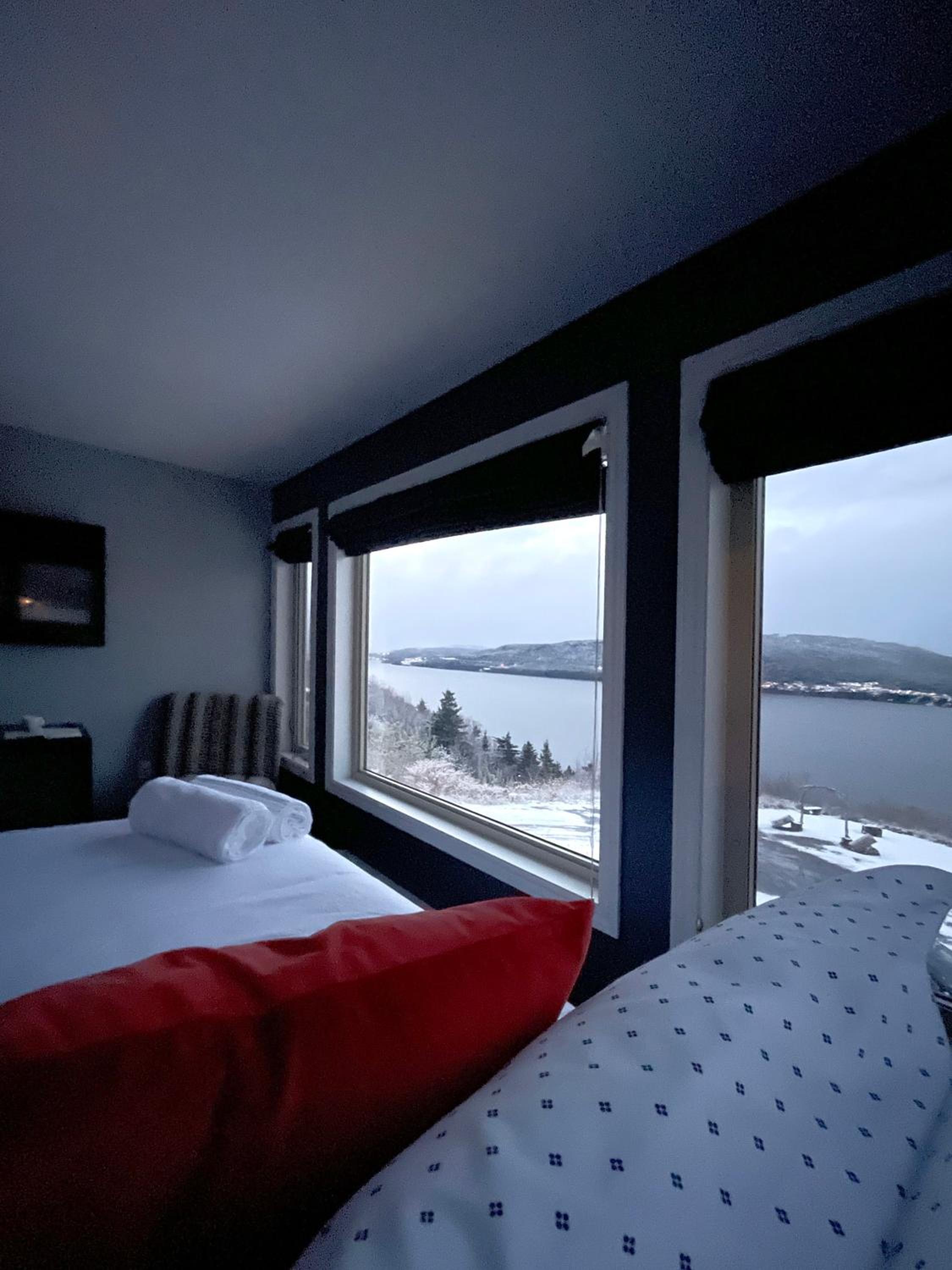 Coastal Lookout Suites