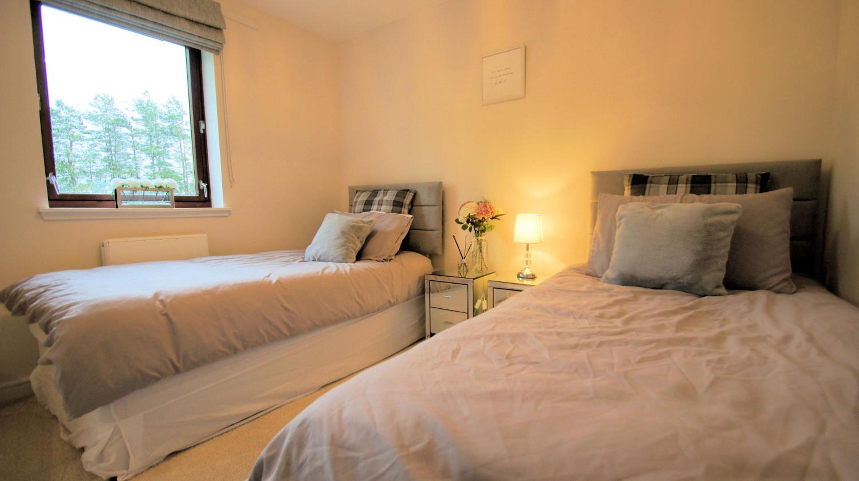 44 Guthrie Court, photo 17