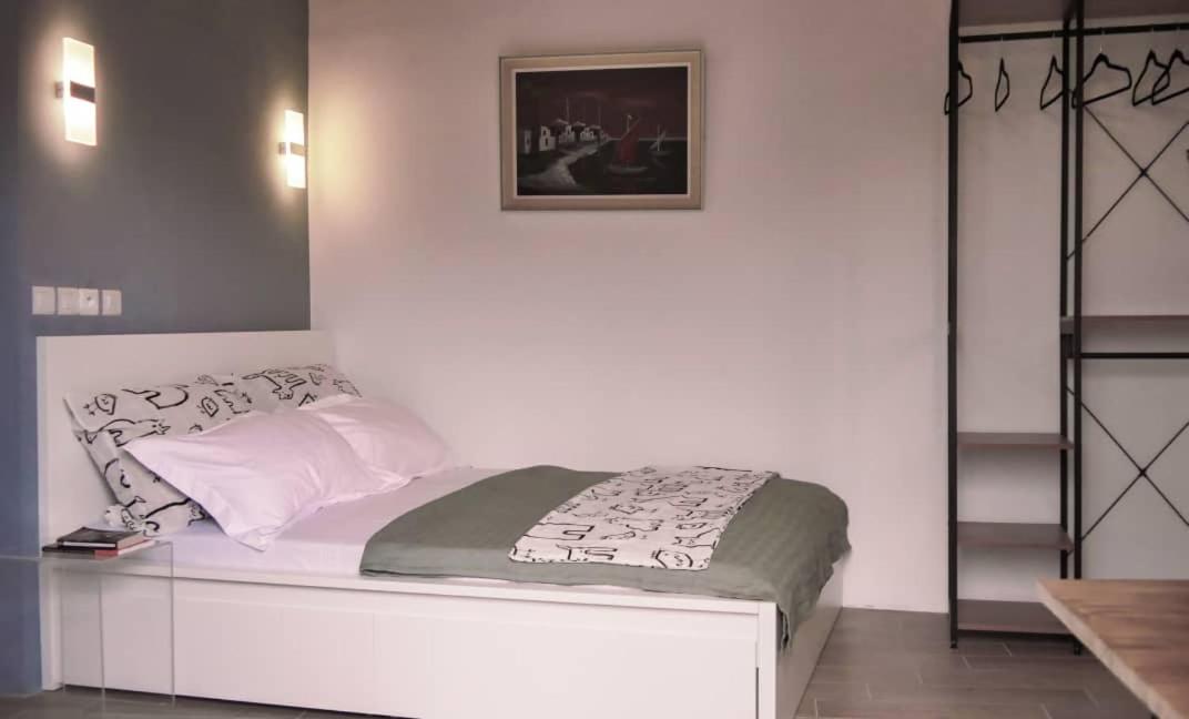 Mado Coliving - Studio Appart, Chambre coin cuisine, Chambre