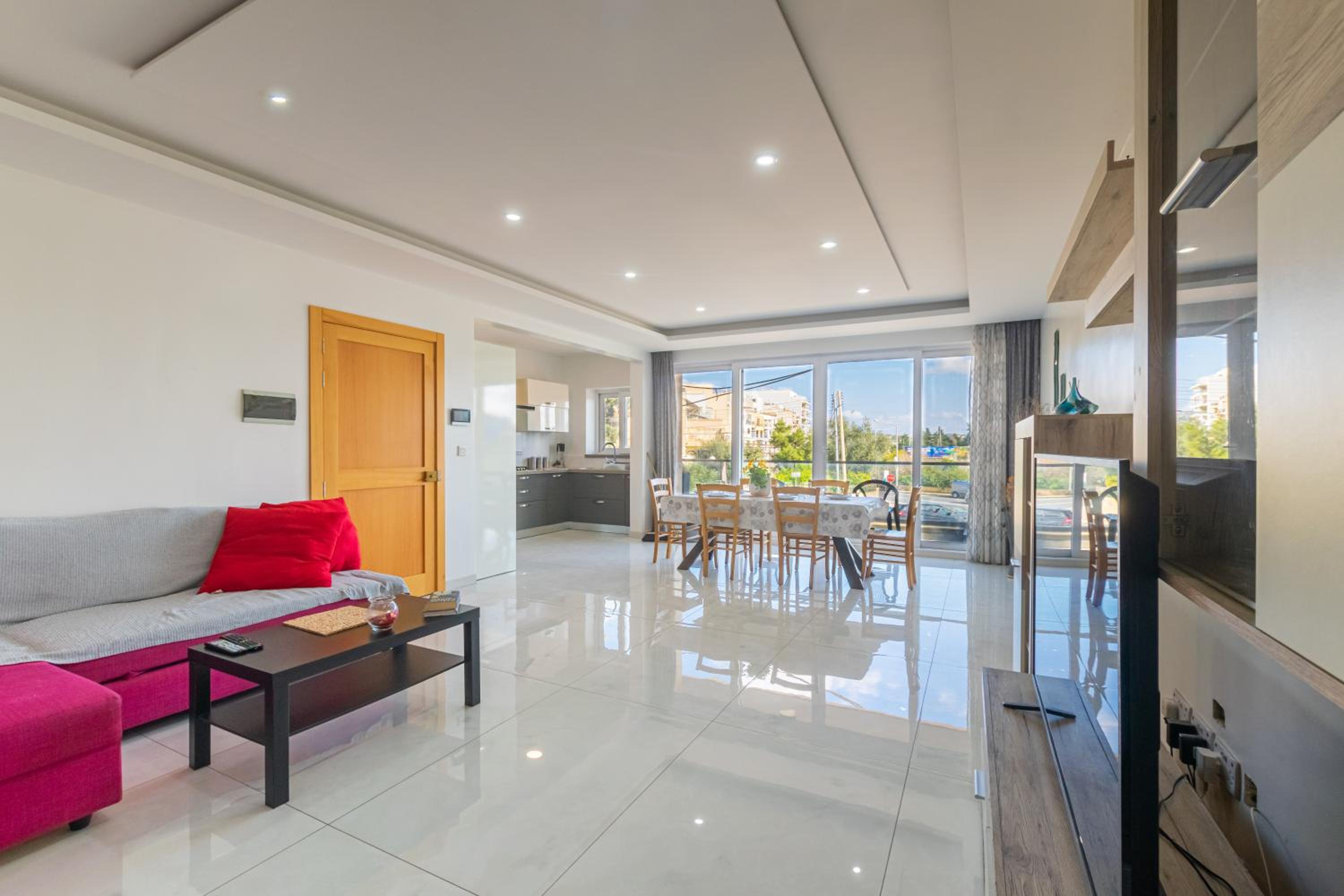 New 3 Bdr 2 Bth Apartment Terrace in Bugibba photo 3