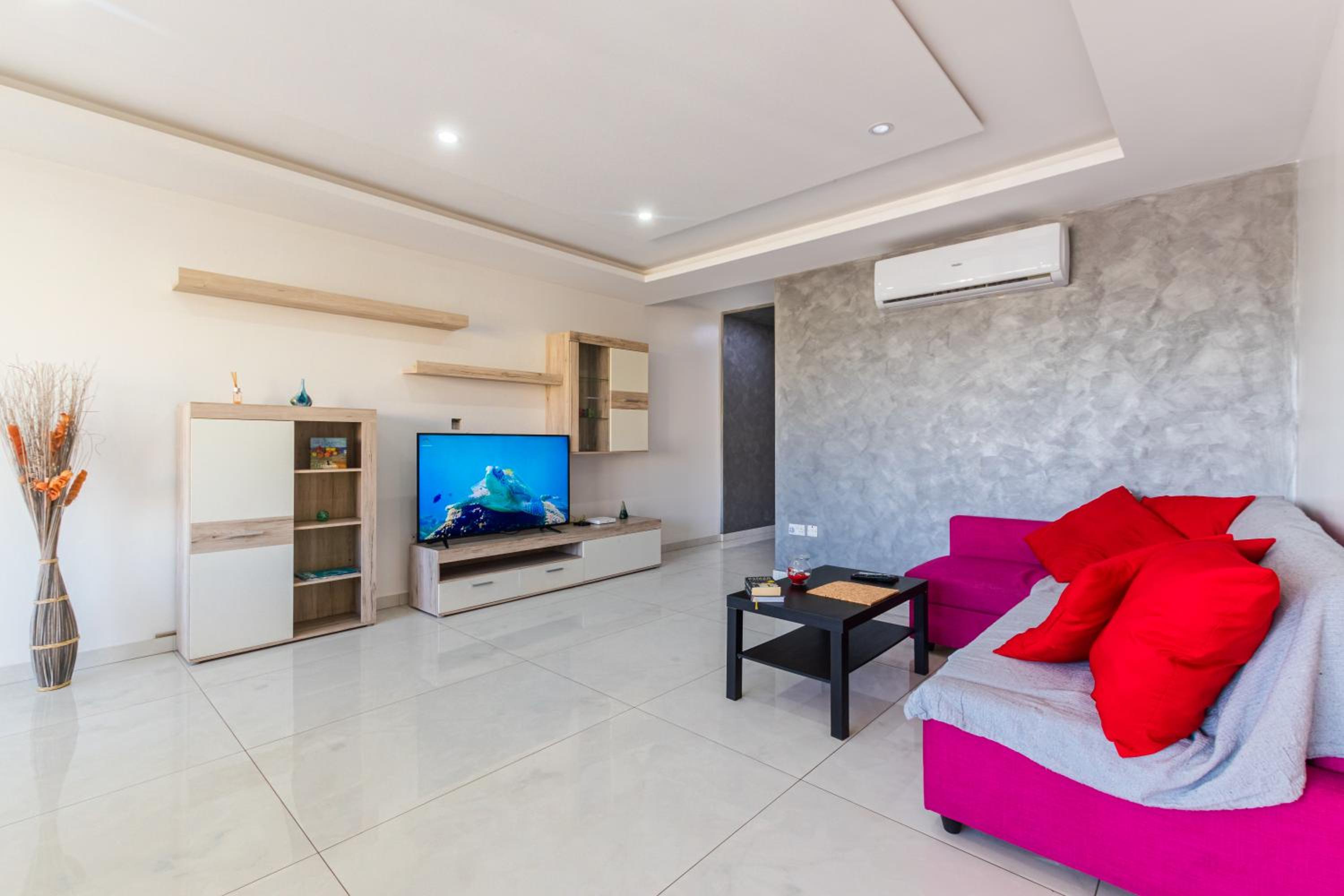 New 3 Bdr 2 Bth Apartment Terrace in Bugibba photo 5