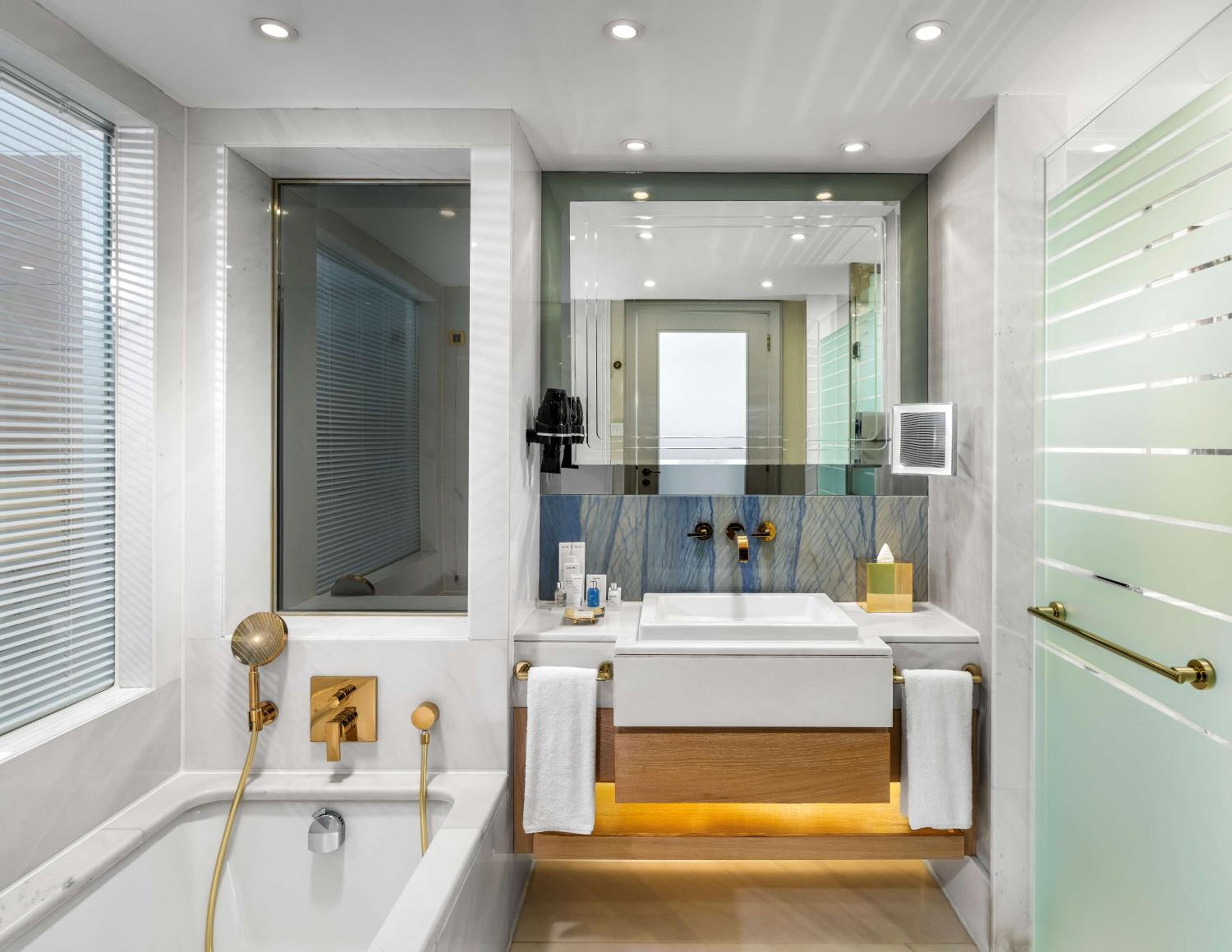 Radisson Blu Hotel, Istanbul Sisli - Image 34