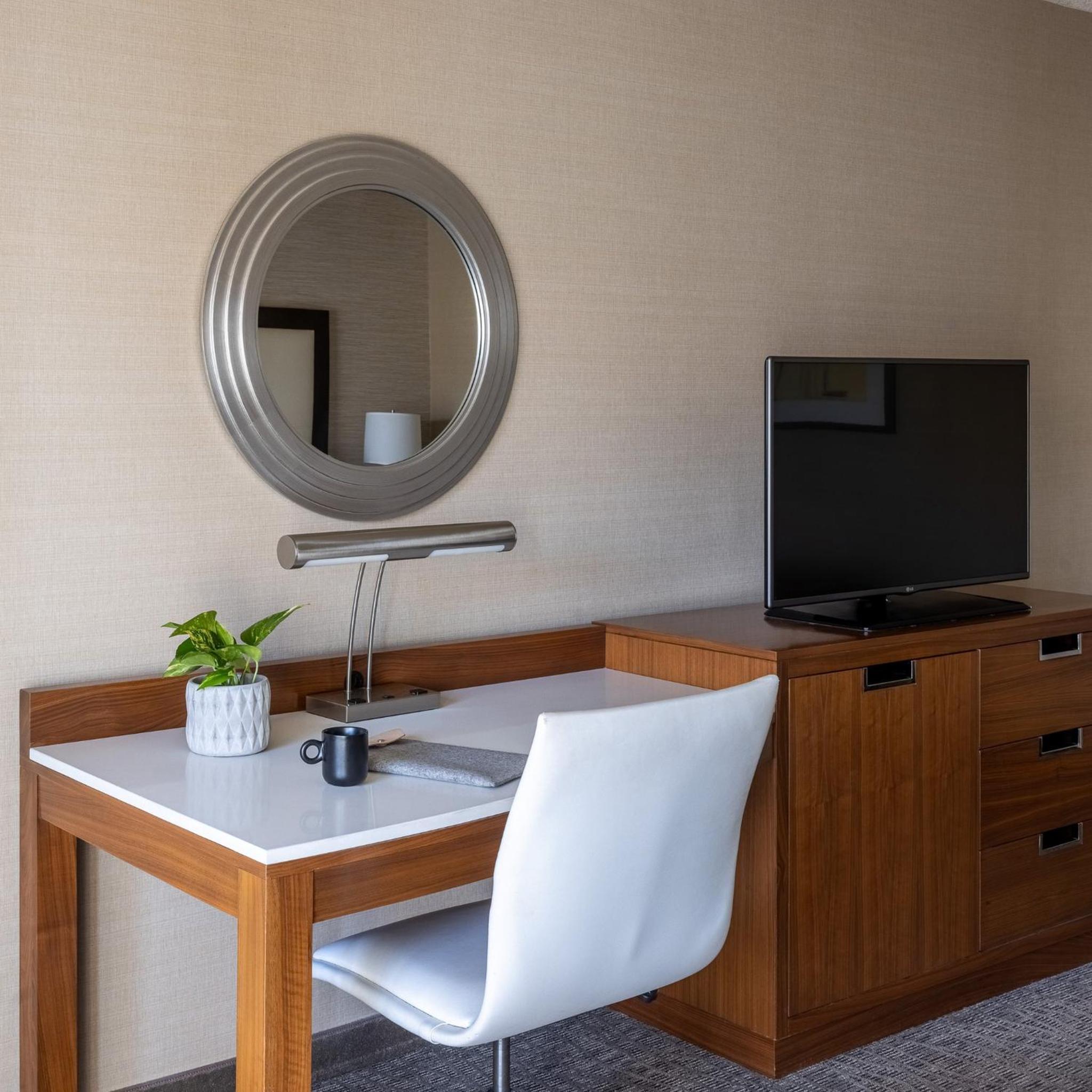 Crowne Plaza Phoenix - Chandler Golf Resort by IHG