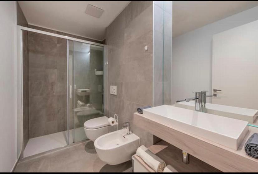 5 Rent Apartments Lugano Station view 4