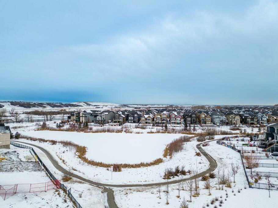Luxury-4bed with AC-86