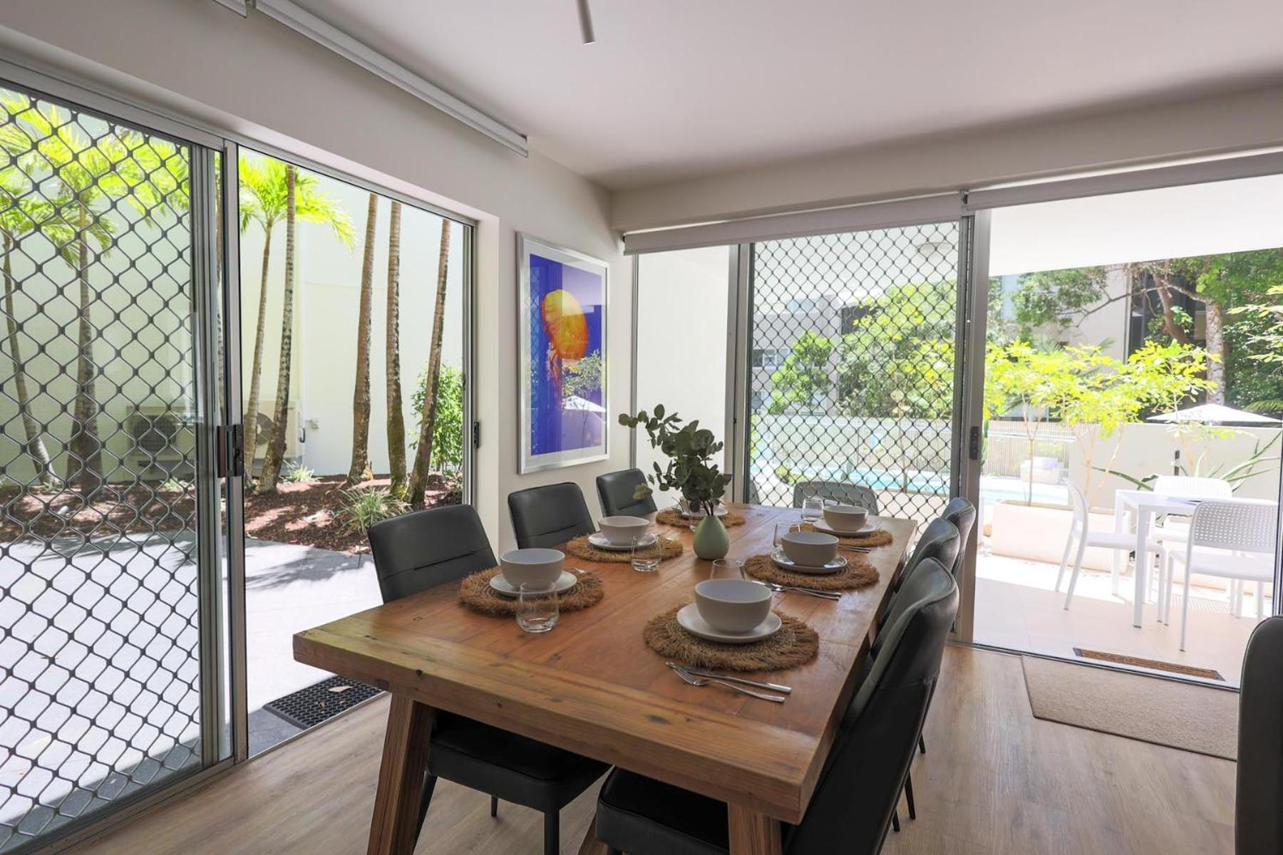 dining