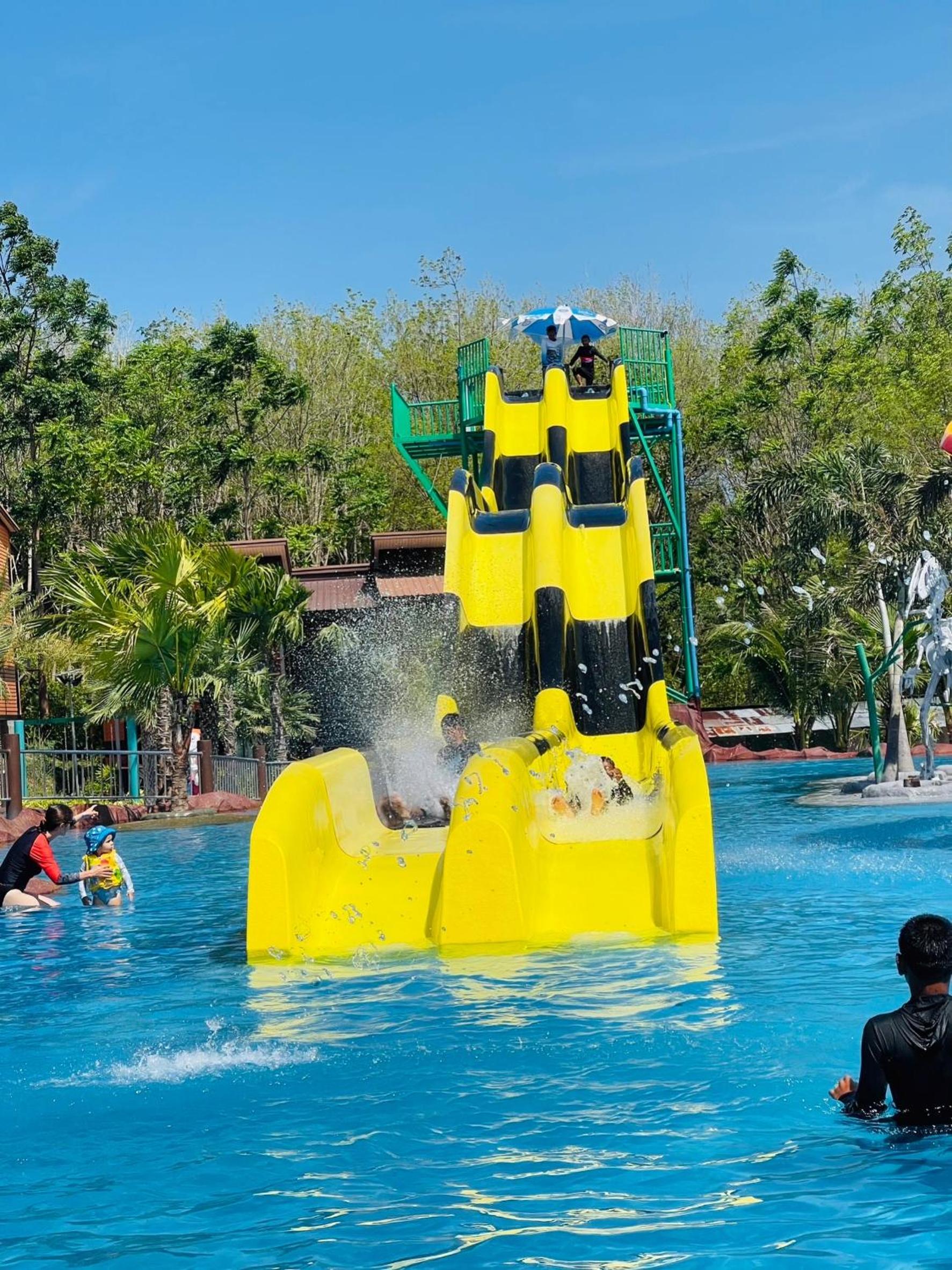 Chomview Resort