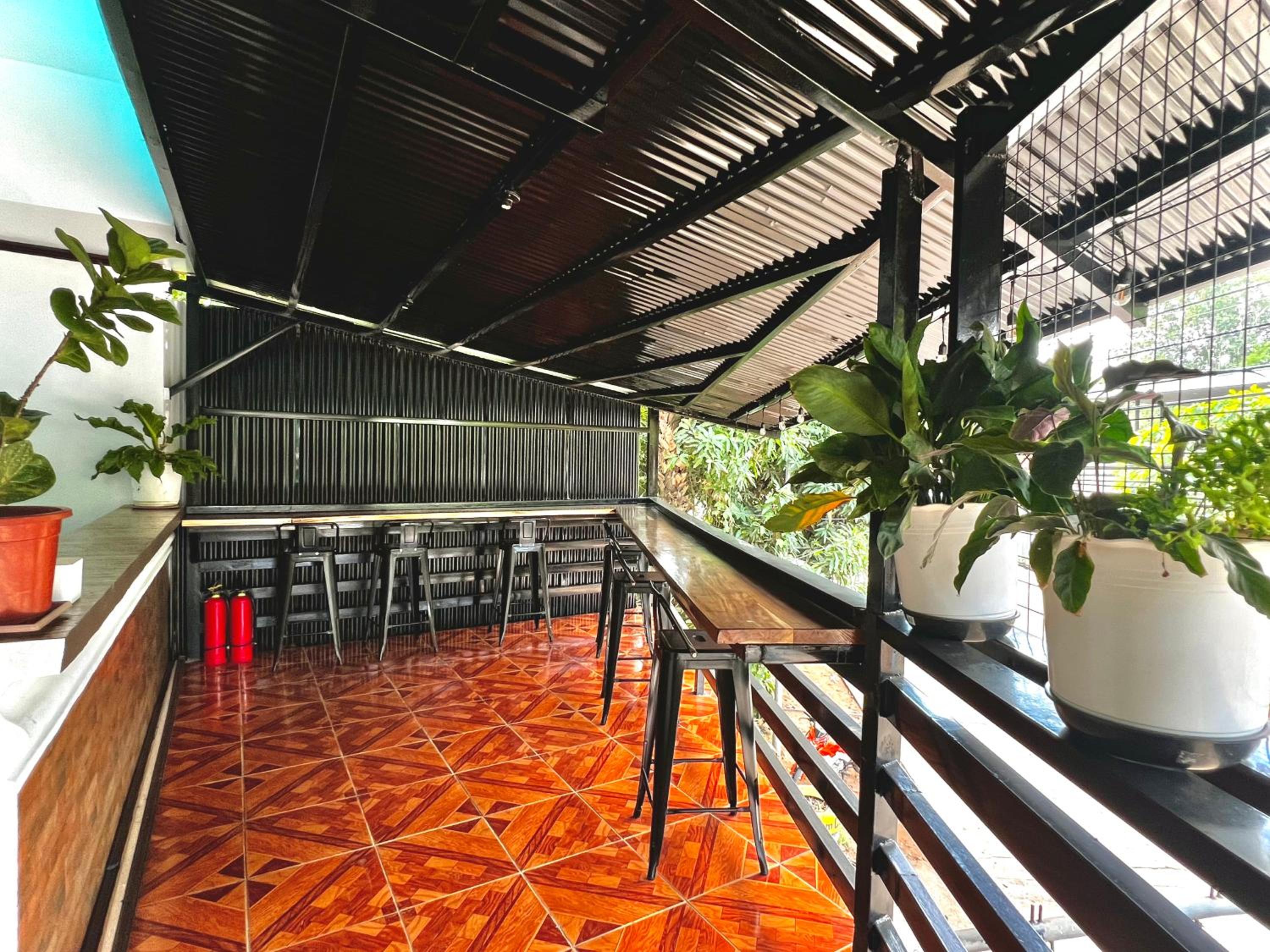 Jewel Tourist Inn