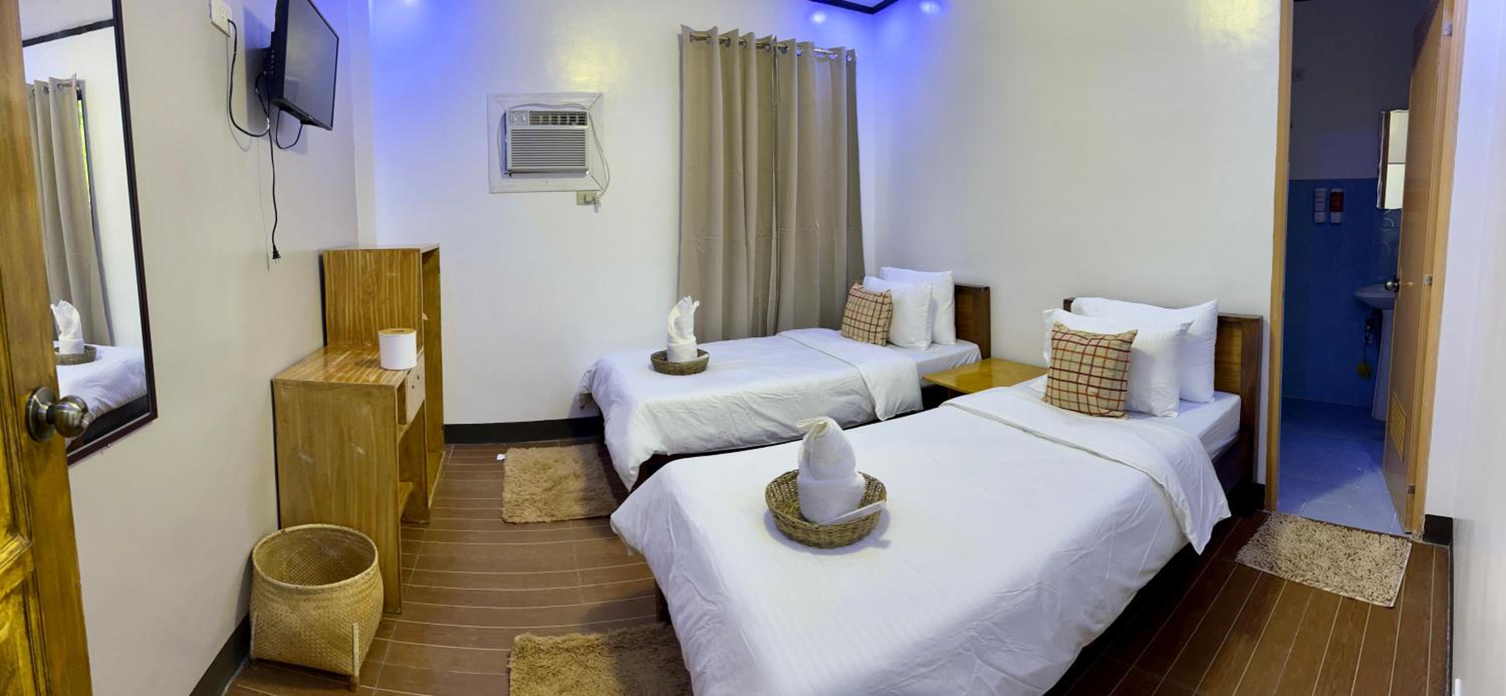 Jewel Tourist Inn