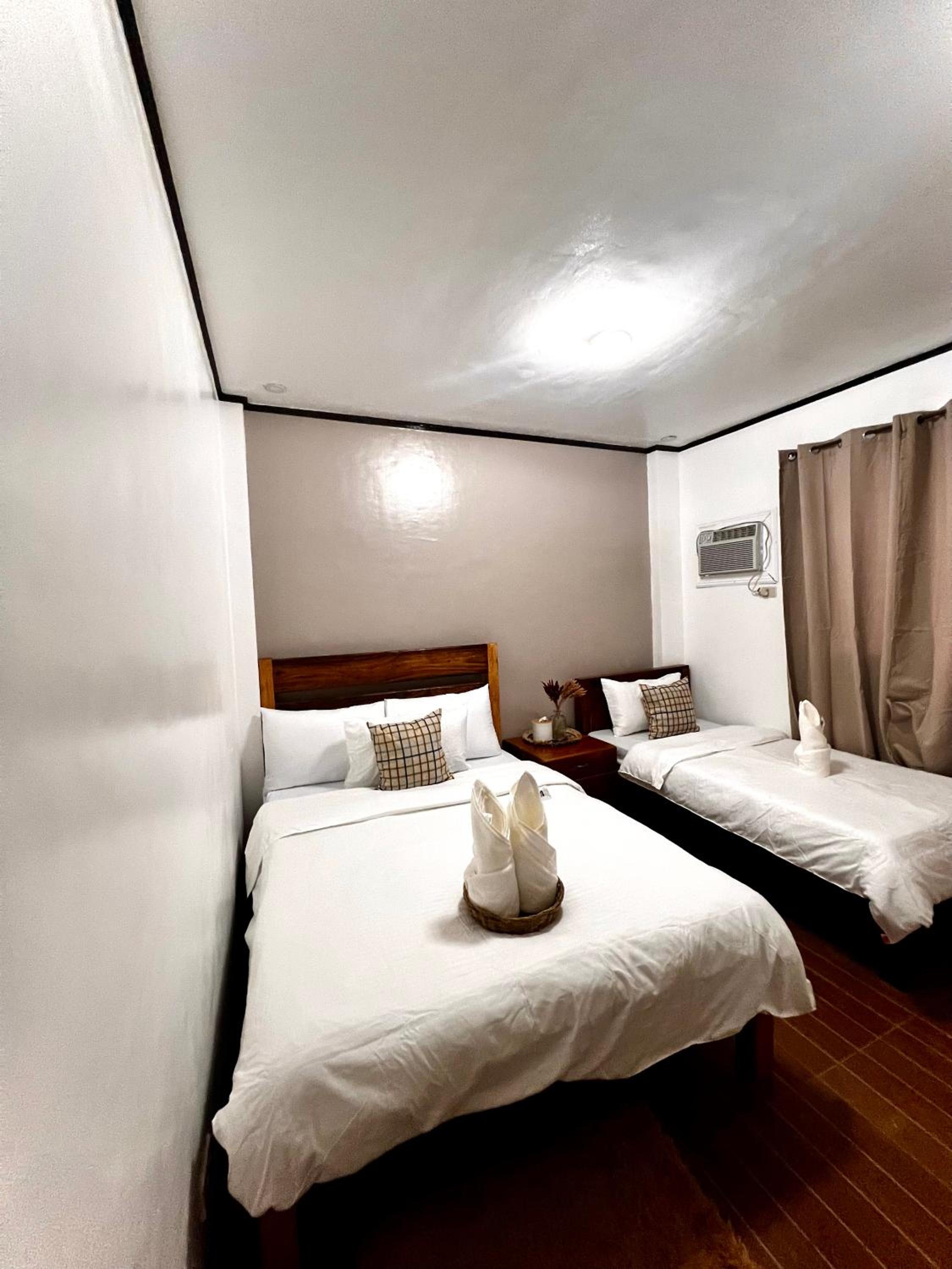 Jewel Tourist Inn