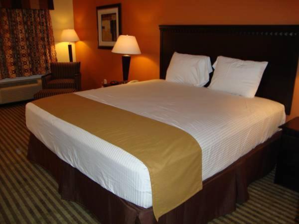 Leesville Vacations - Montigo Inn - Property Image 2