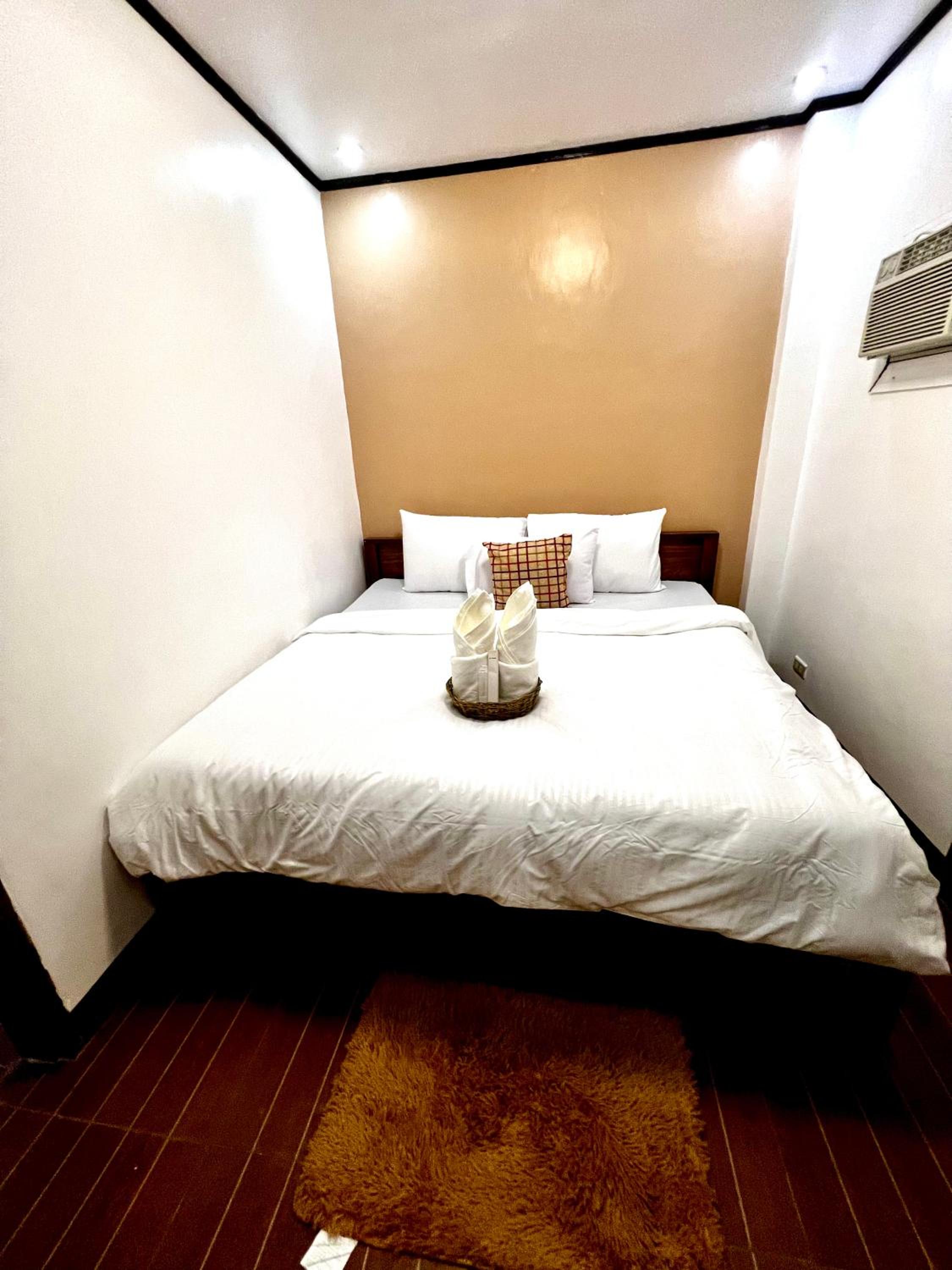 Jewel Tourist Inn