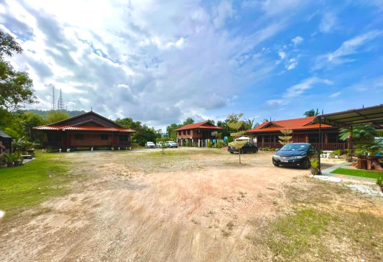 Inap Nekmi Kuala Terengganu With Pool photo 1
