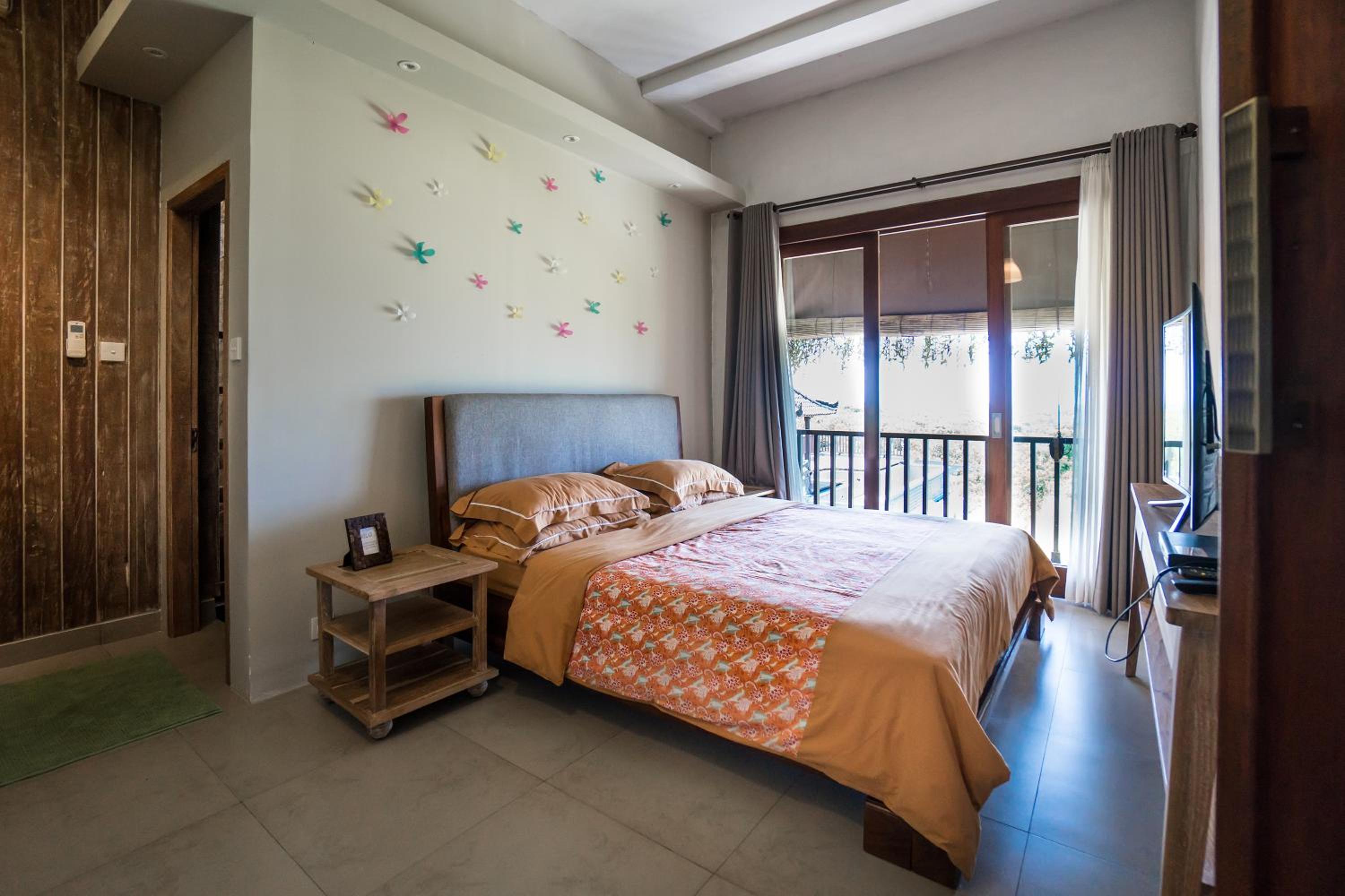 The Ocean Views Luxury Villas & Apartment